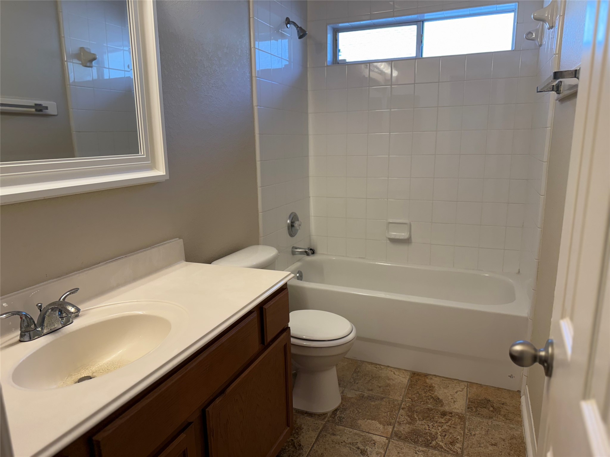 4015 East Teal Estates Circle, Fresno, TX 77545