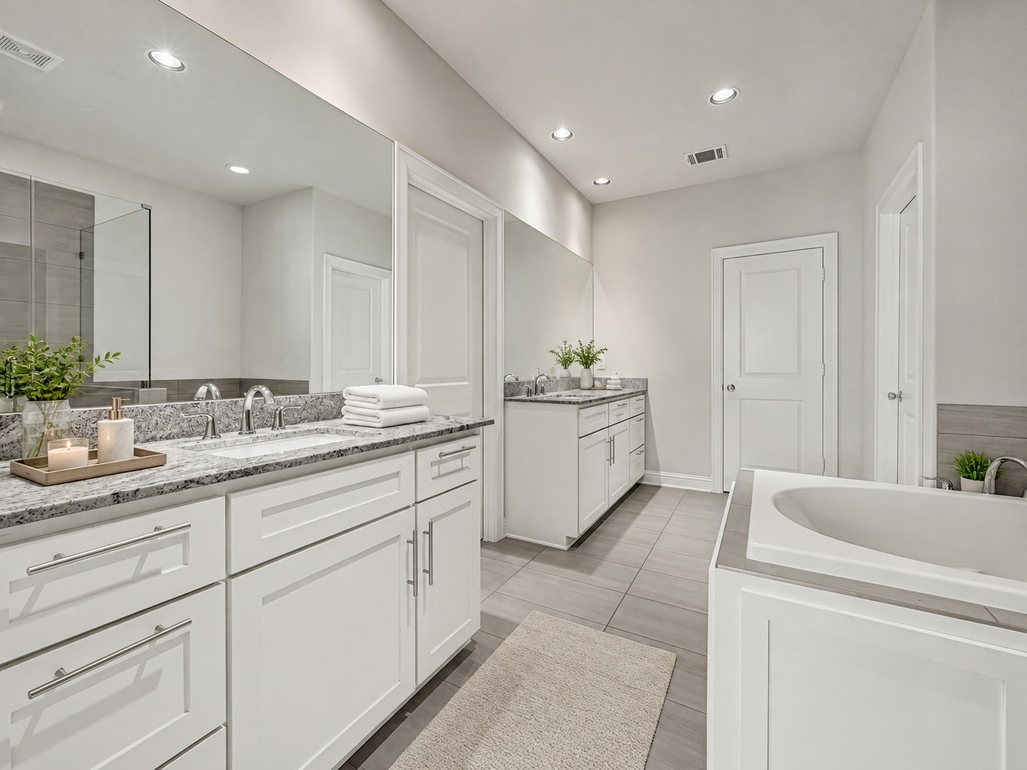 Lux primary bath