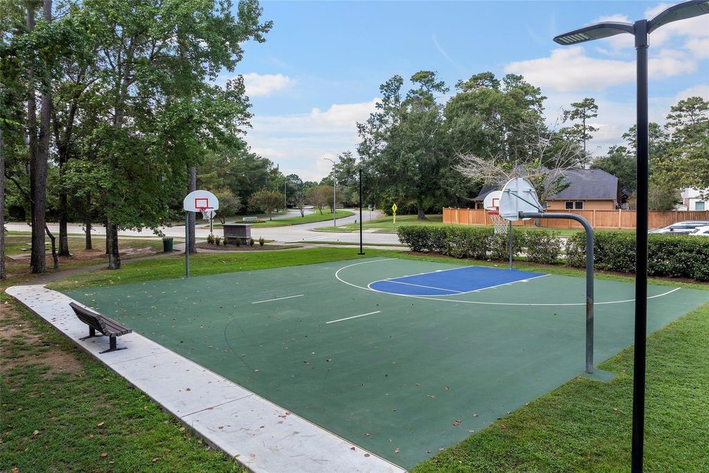 2518 Hidden Park Lane, Conroe, TX 77385
