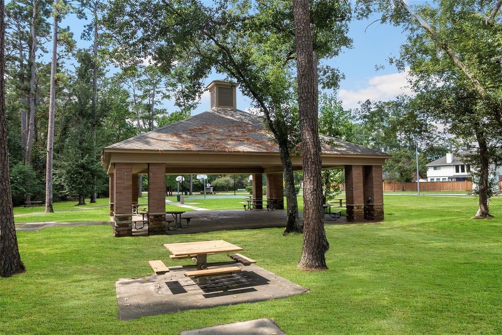 2518 Hidden Park Lane, Conroe, TX 77385
