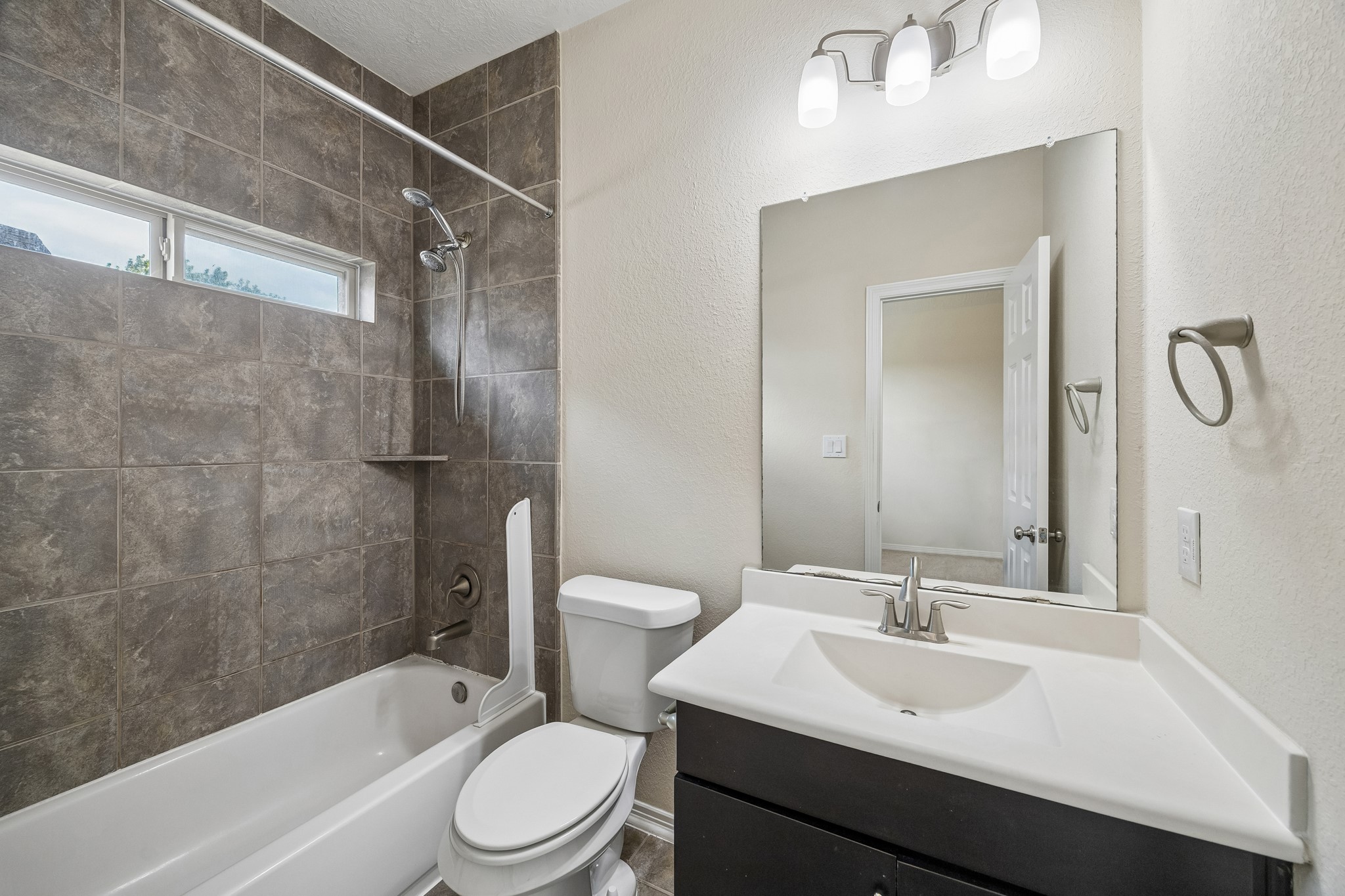2822 Kings Retreat Circle, Kingwood, TX 77345