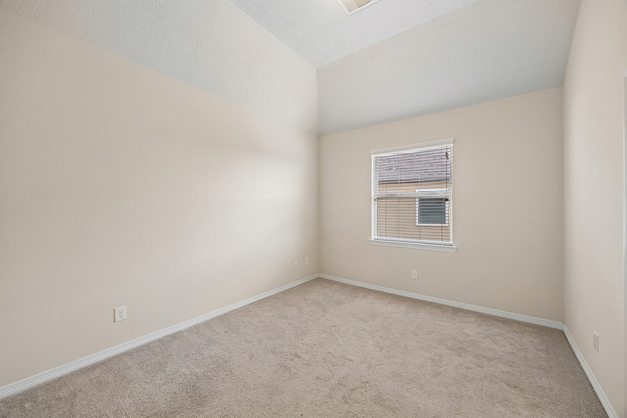 2822 Kings Retreat Circle, Kingwood, TX 77345