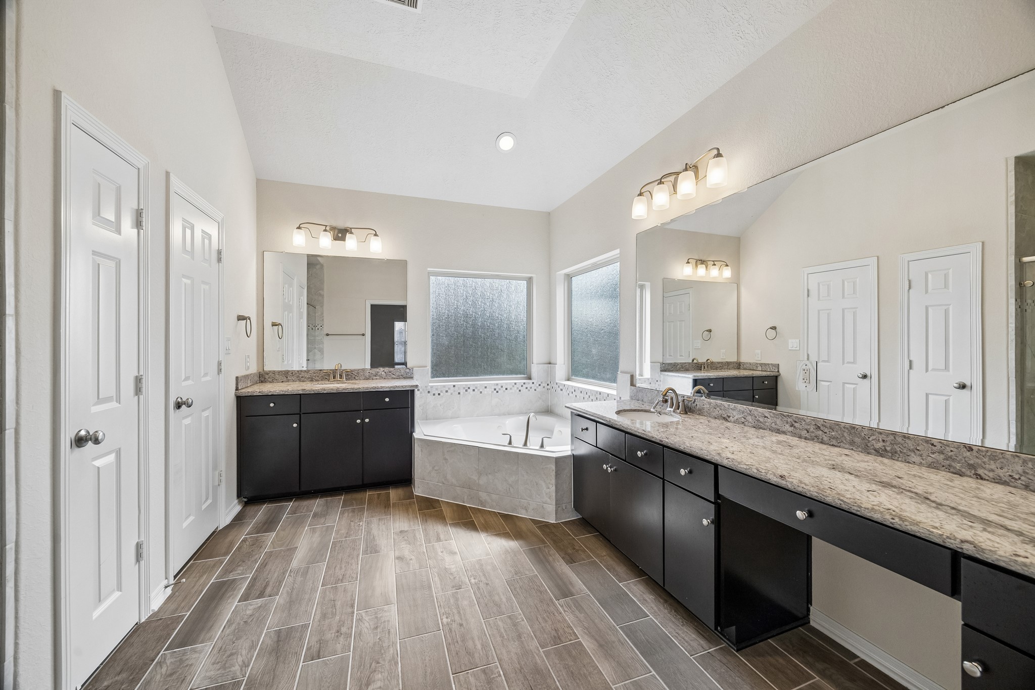 2822 Kings Retreat Circle, Kingwood, TX 77345