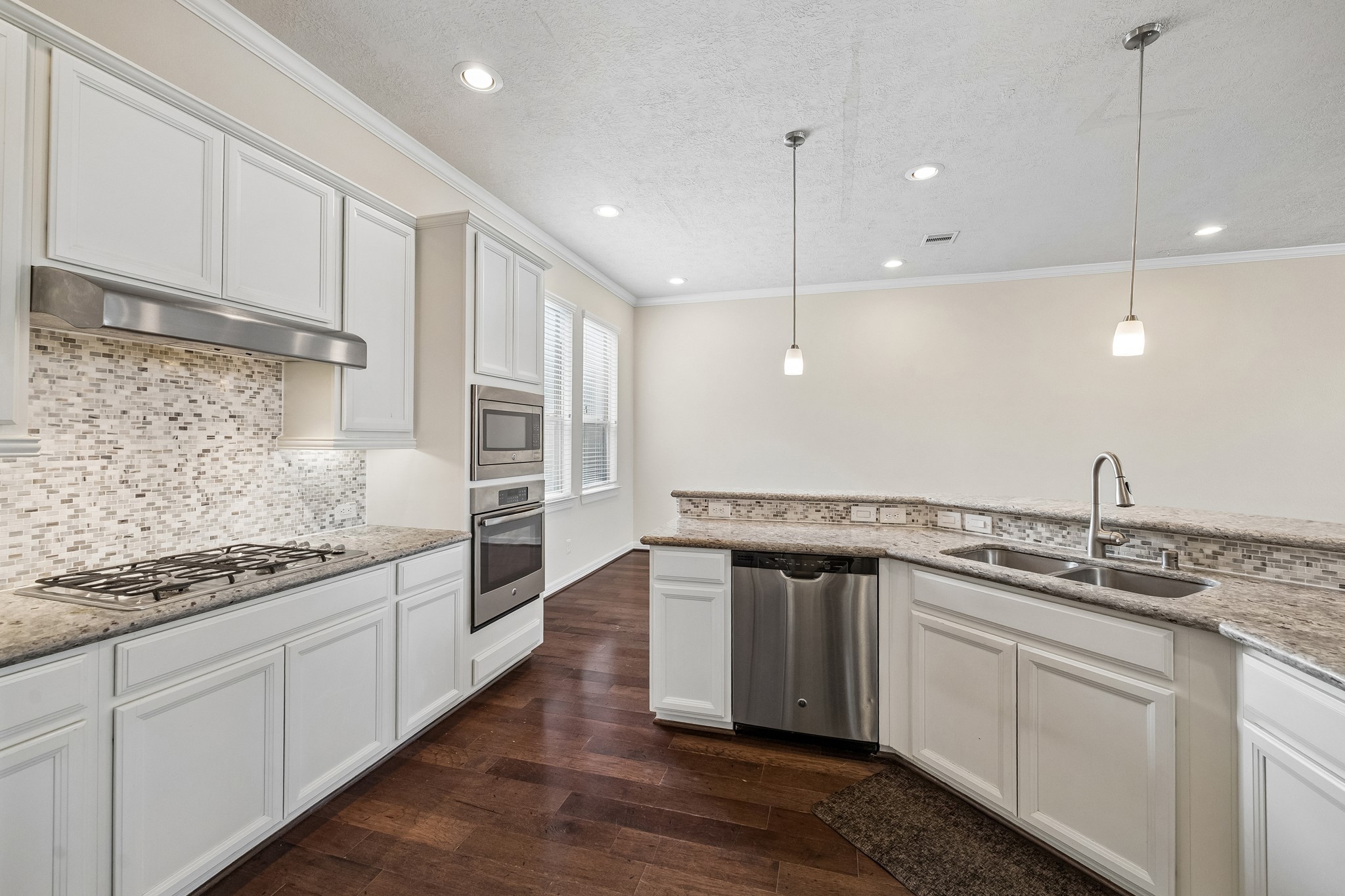 2822 Kings Retreat Circle, Kingwood, TX 77345
