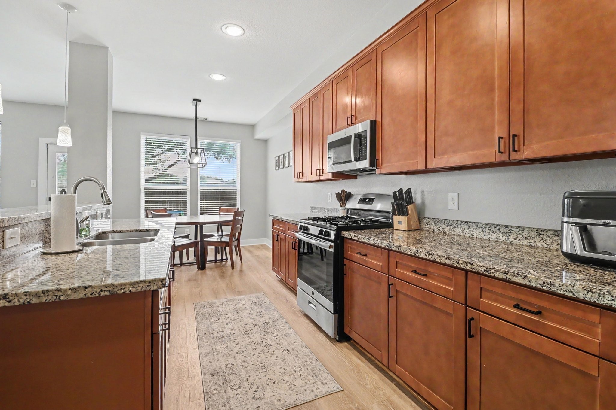 316 Brandy Ridge Lane Lane, Dickinson, TX 77539
