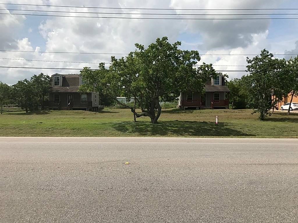 24 E Bayshore Drive, San Leon, TX 77539