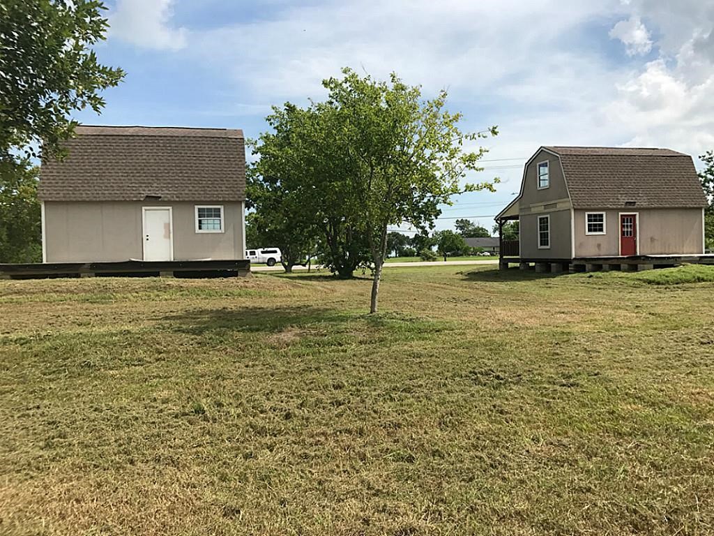 24 E Bayshore Drive, San Leon, TX 77539