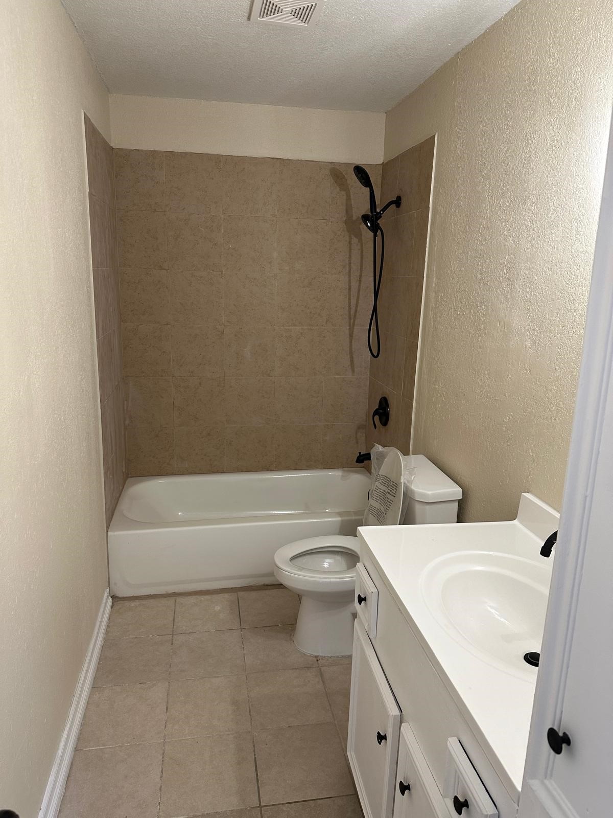 14405 Pine Street, Santa Fe, TX 77517 14405 Pine Street, Santa Fe, TX 77517