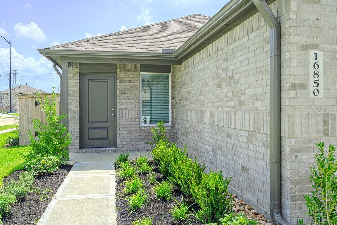 16850 Spotted Oak Drive, Hockley, TX 77447