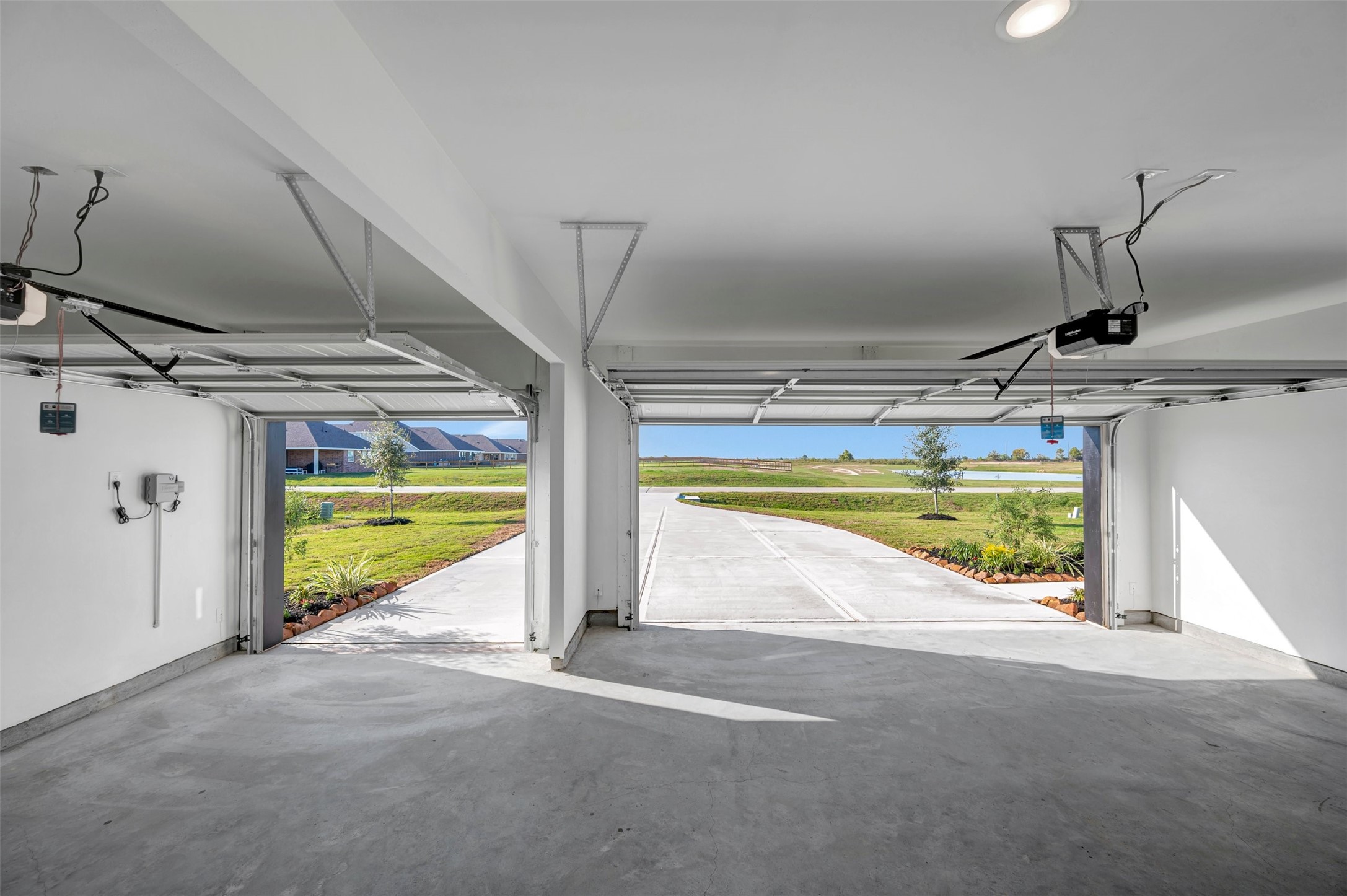 3 car garage