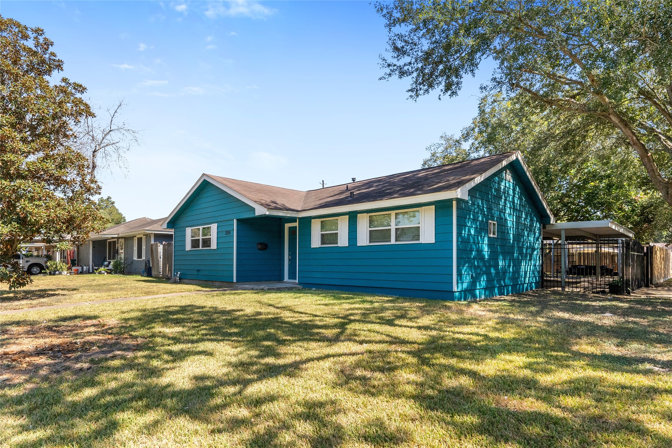 1215 Glenmore Drive, Pasadena, TX 77503