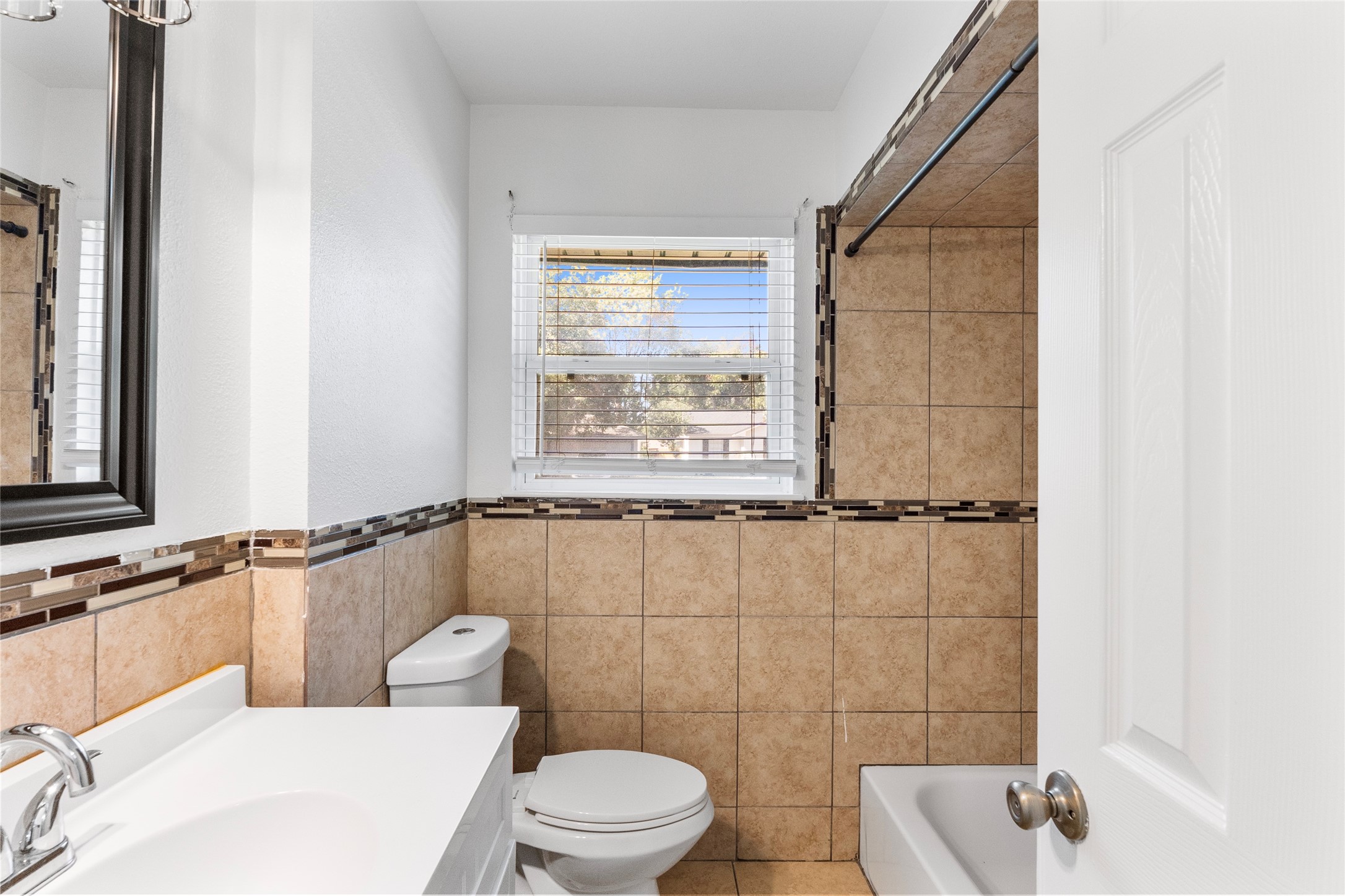 1215 Glenmore Drive, Pasadena, TX 77503