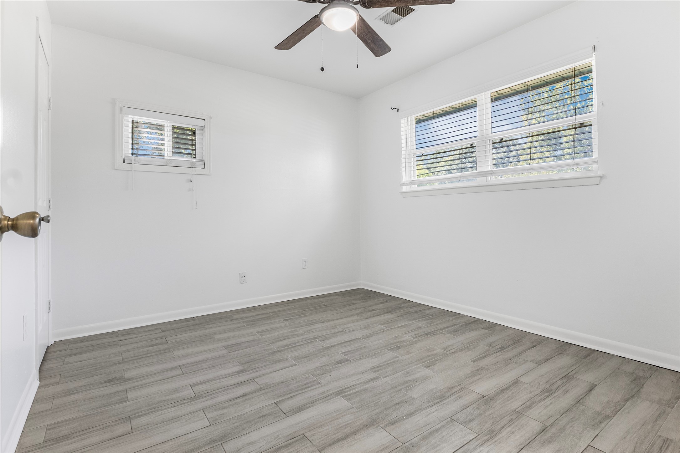 1215 Glenmore Drive, Pasadena, TX 77503