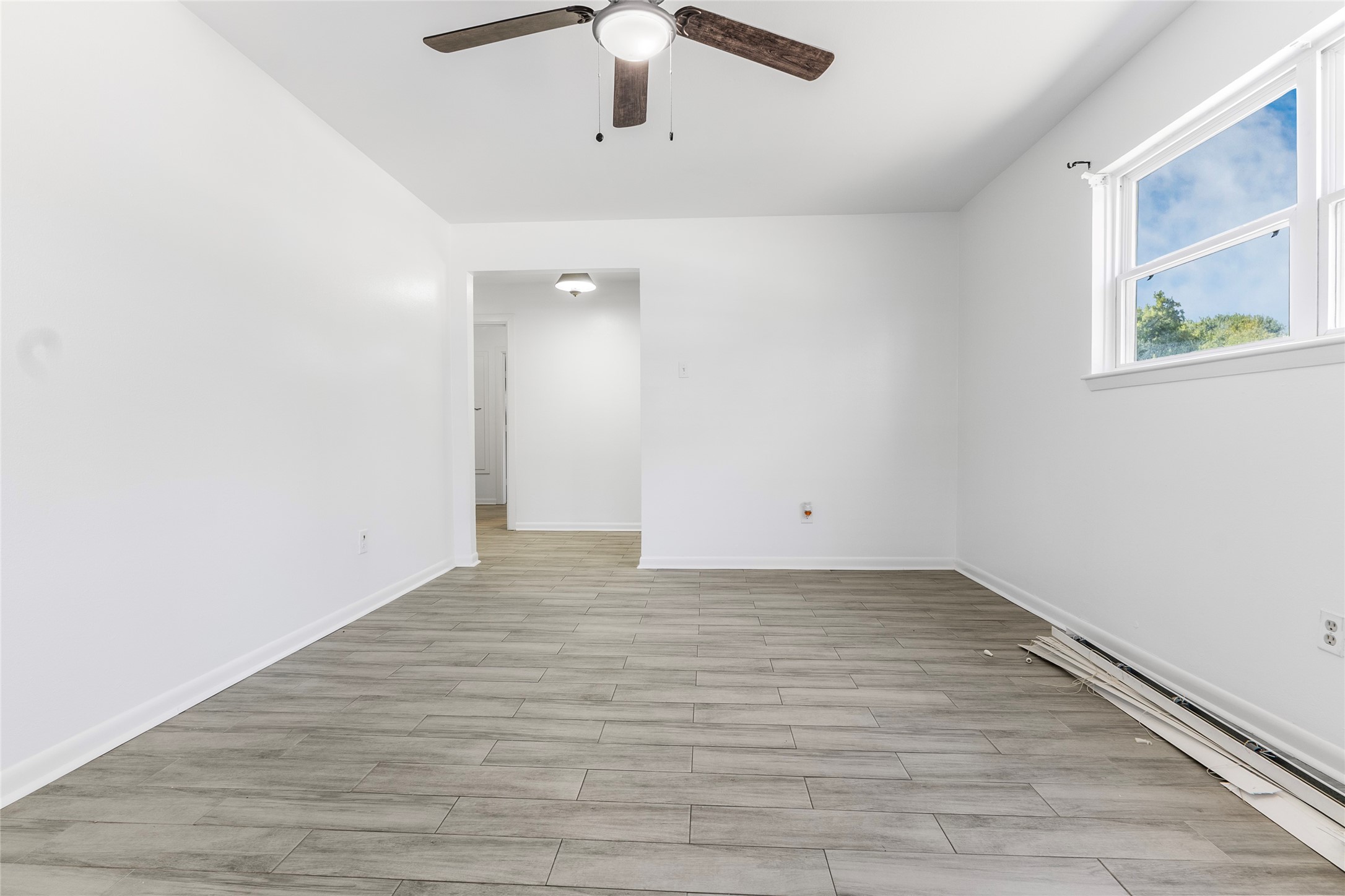 1215 Glenmore Drive, Pasadena, TX 77503