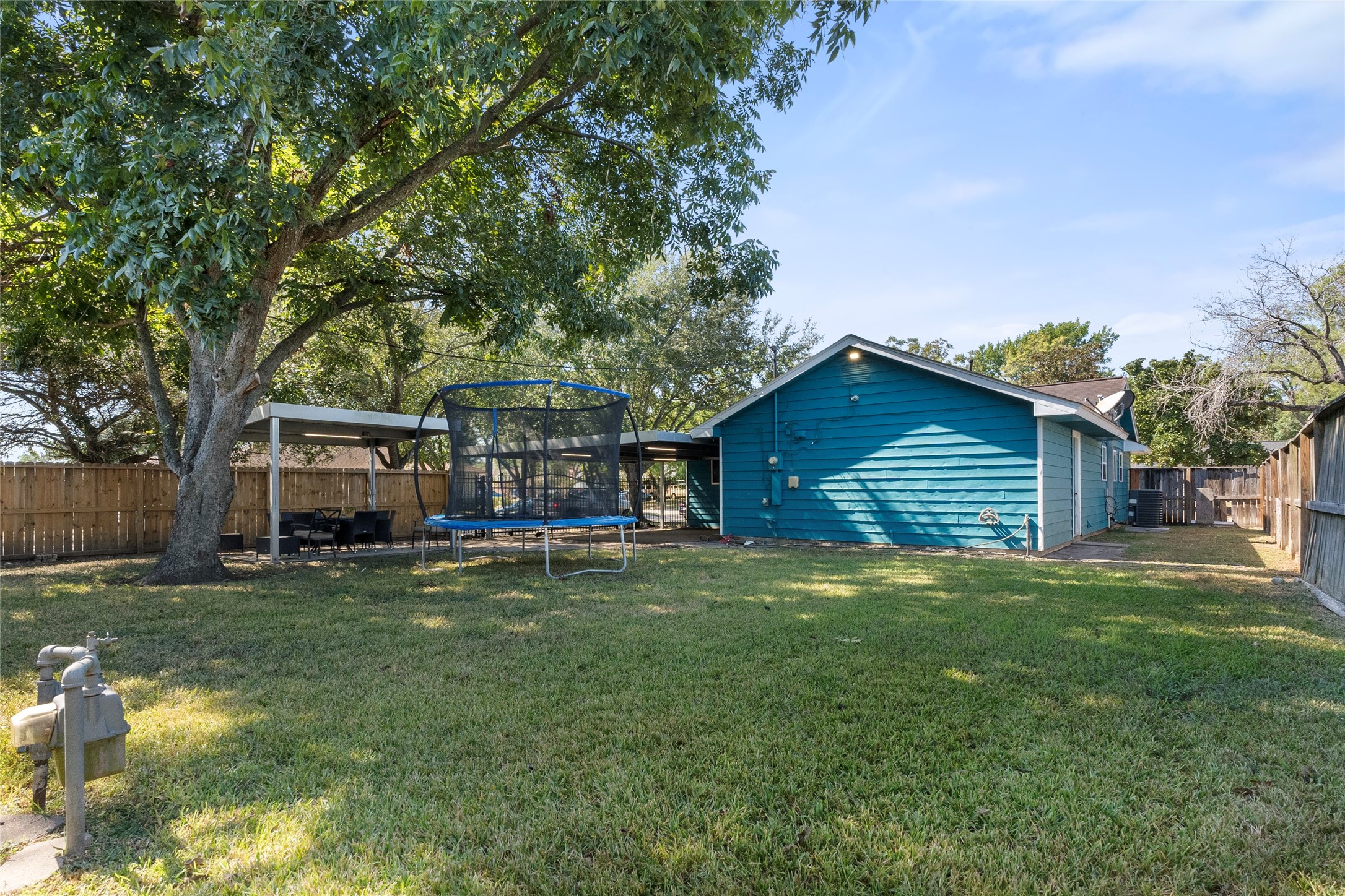 1215 Glenmore Drive, Pasadena, TX 77503