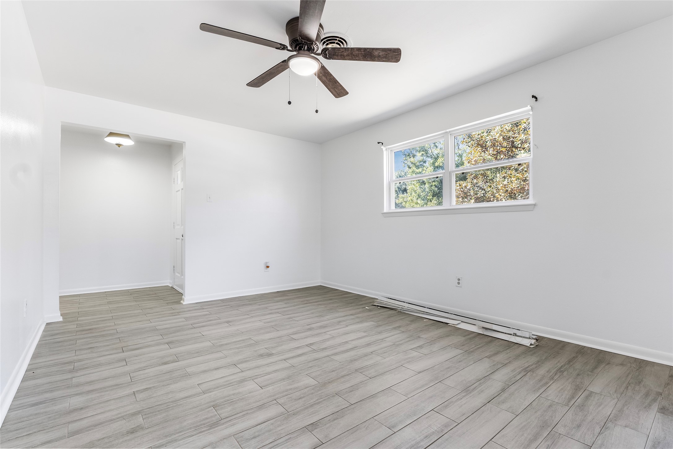 1215 Glenmore Drive, Pasadena, TX 77503
