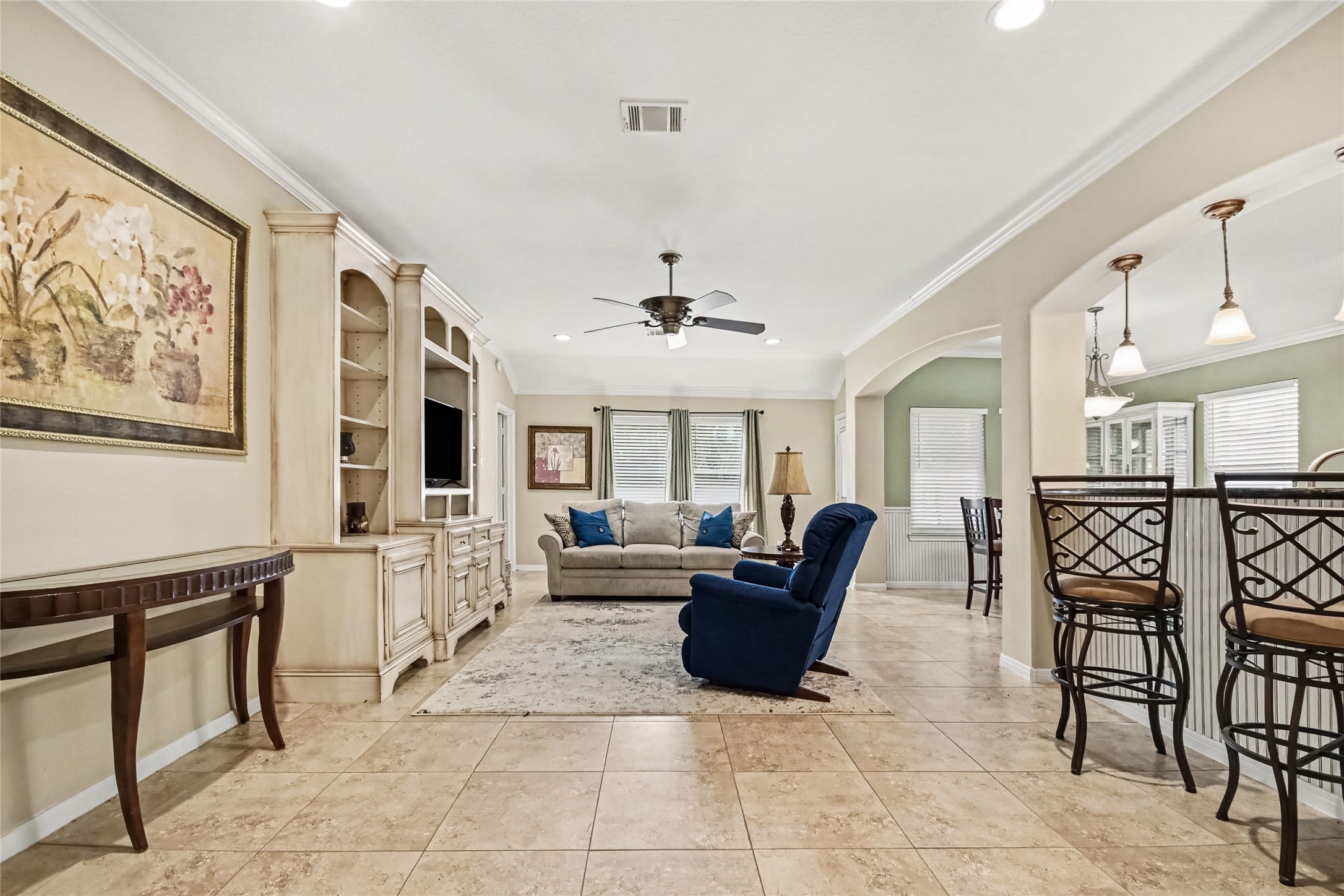 Inviting living dining kitchen combo Inviting living dining kitchen combo