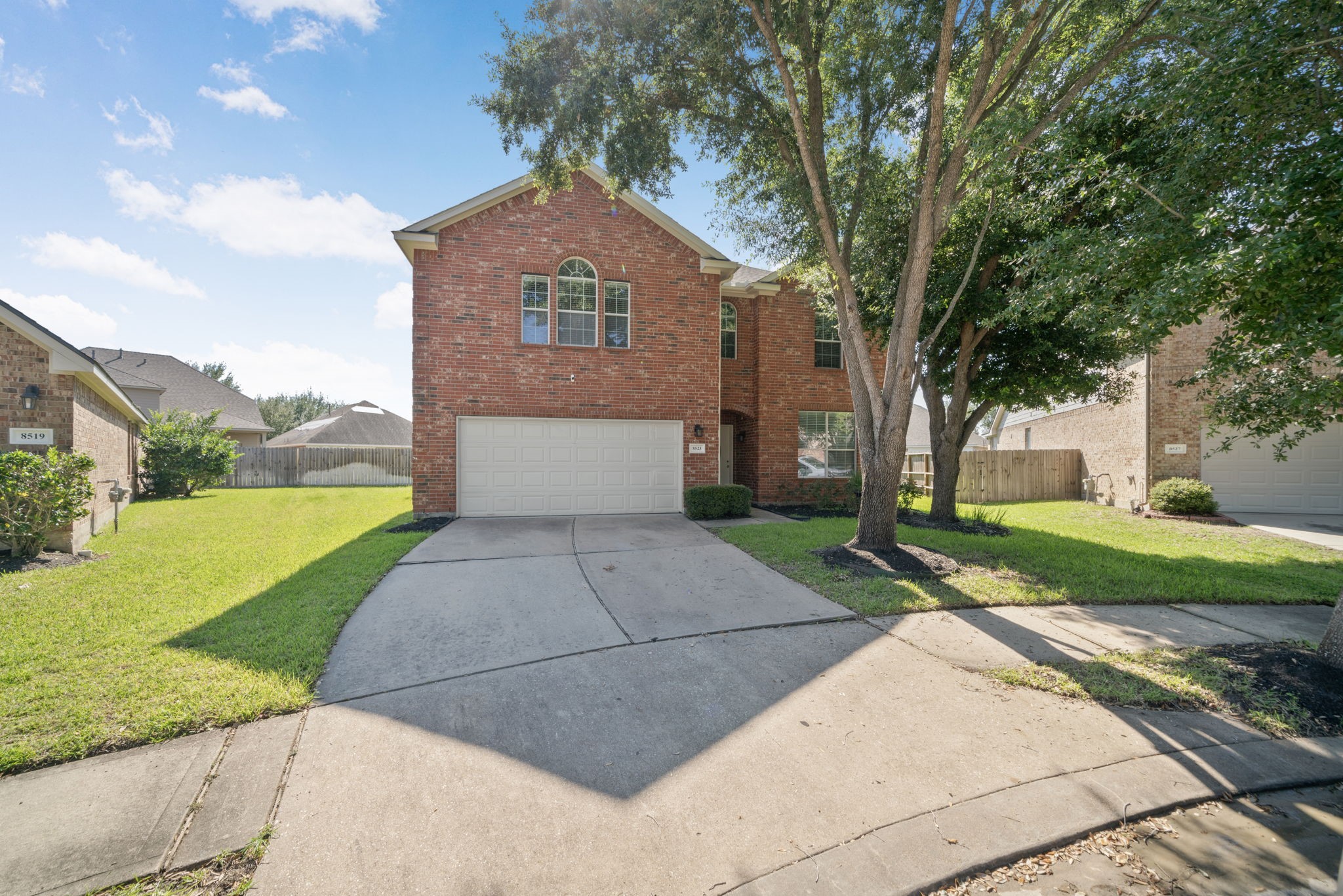 Spacious driveway and attractive curb appeal.