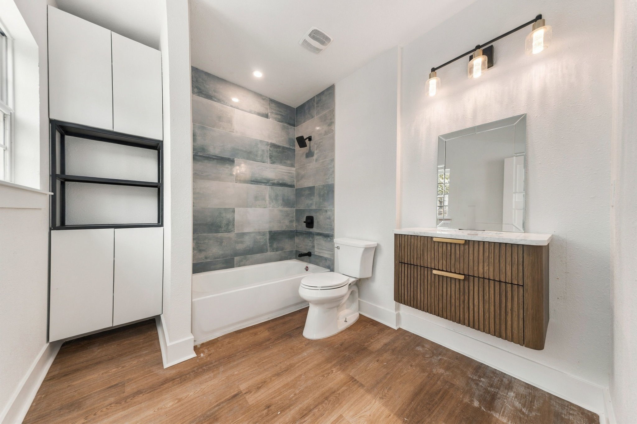 925 Cortlandt Street, Houston, TX 77008