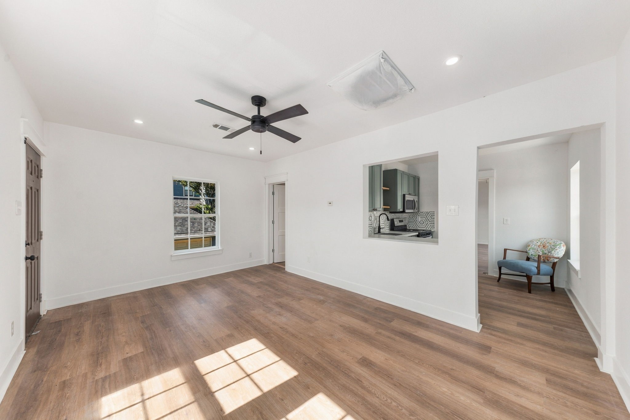 Large Garage Apartment