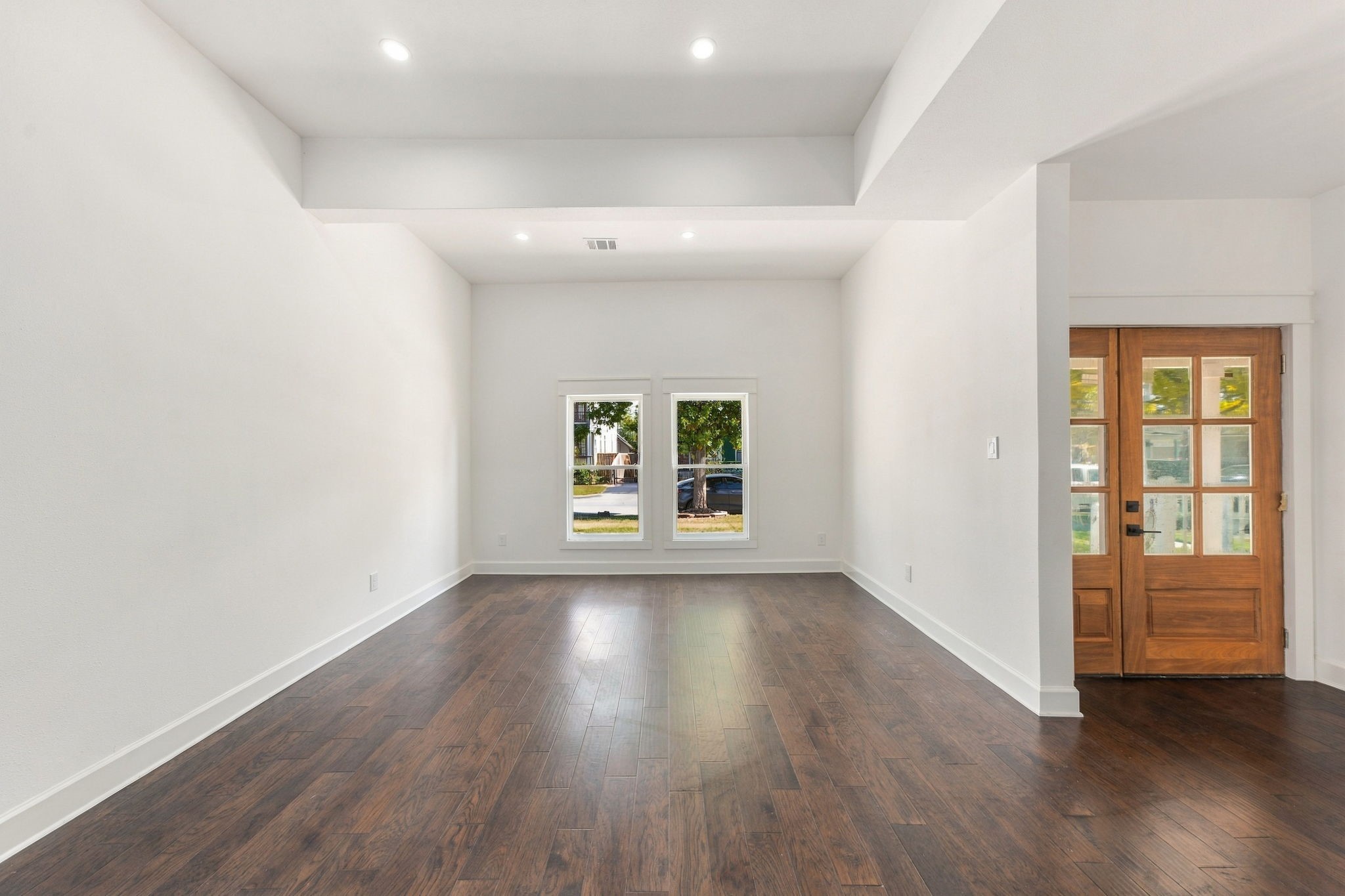 10' ceilings 10' ceilings