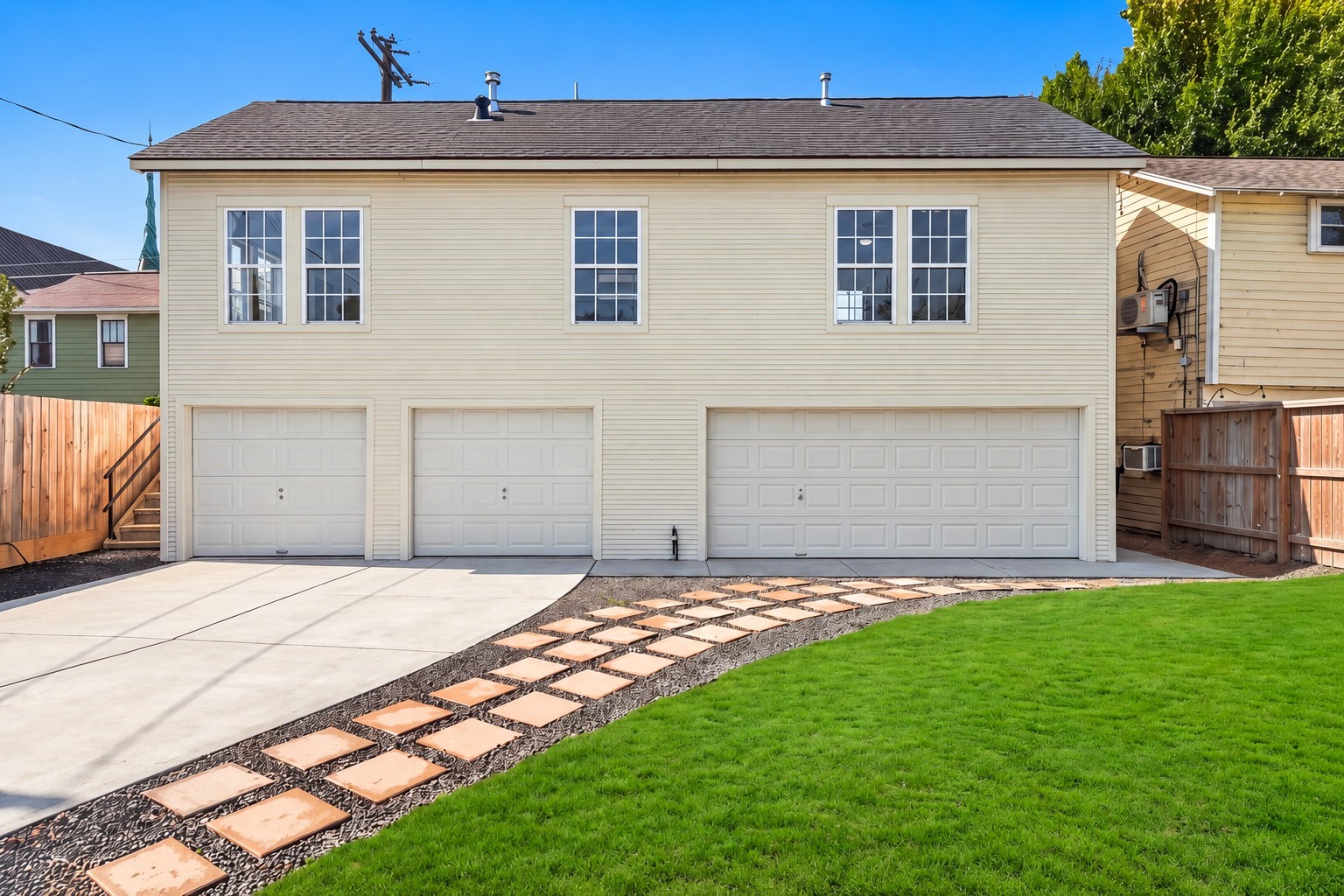 925 Cortlandt Street, Houston, TX 77008