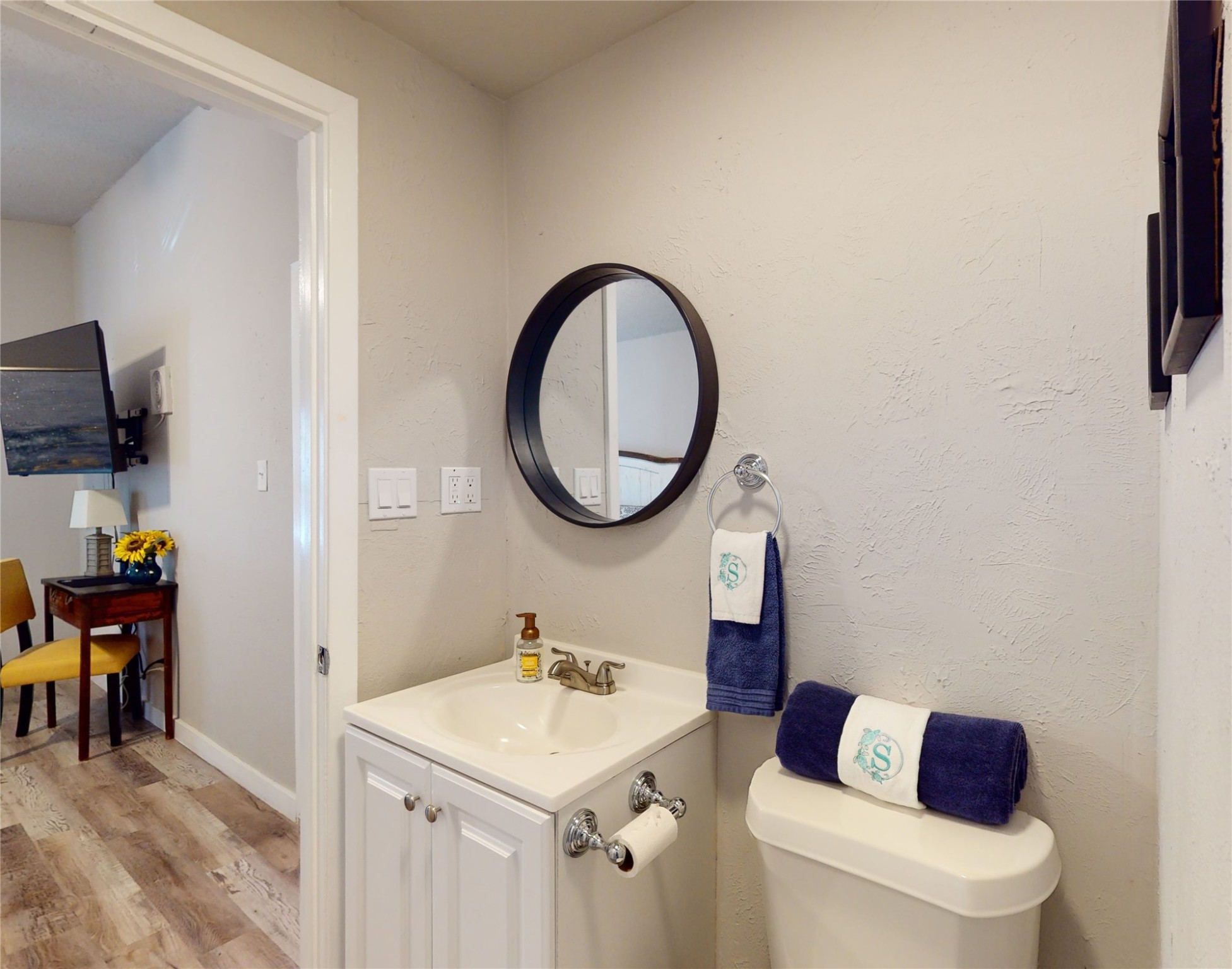 4507 W Bayshore Drive, Bacliff, TX 77518