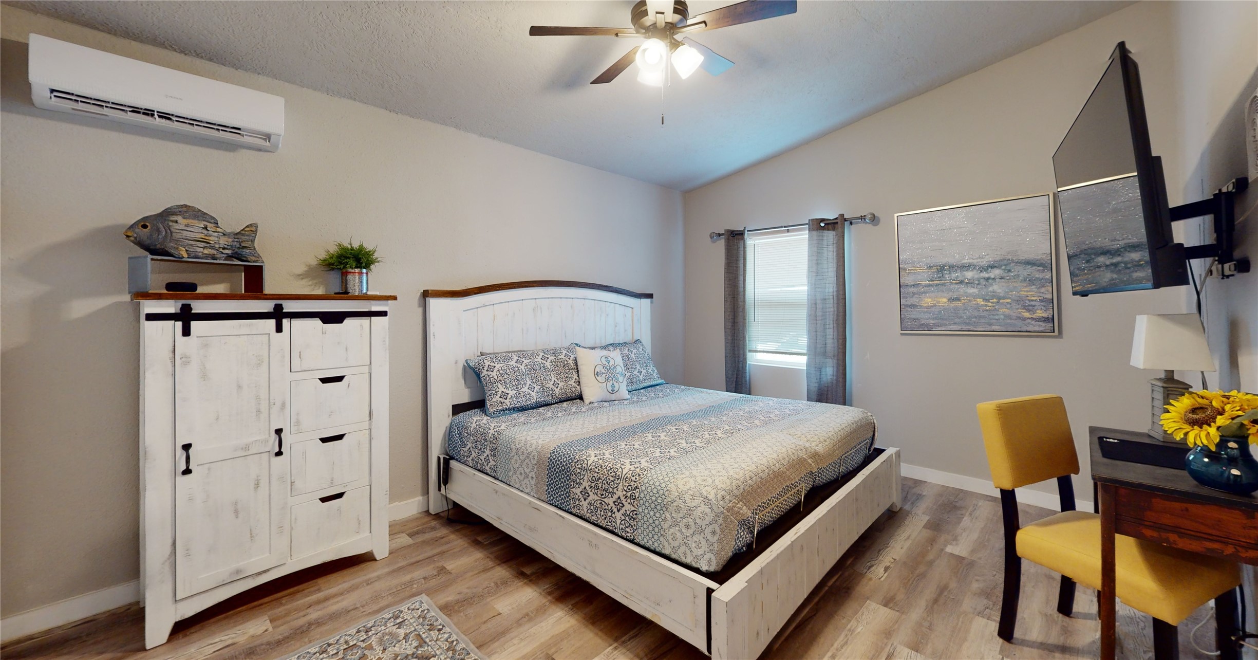 4507 W Bayshore Drive, Bacliff, TX 77518