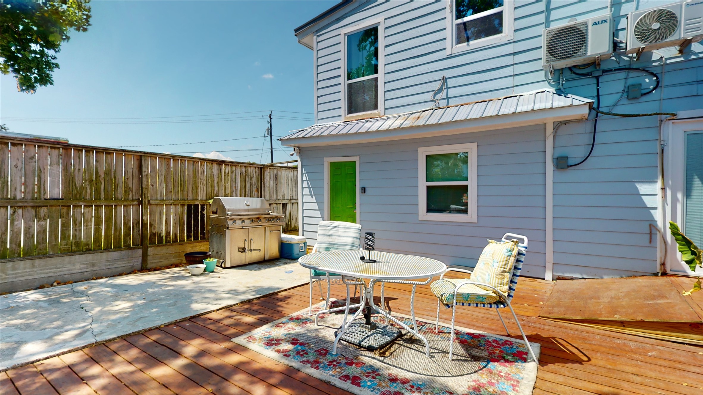 4507 W Bayshore Drive, Bacliff, TX 77518