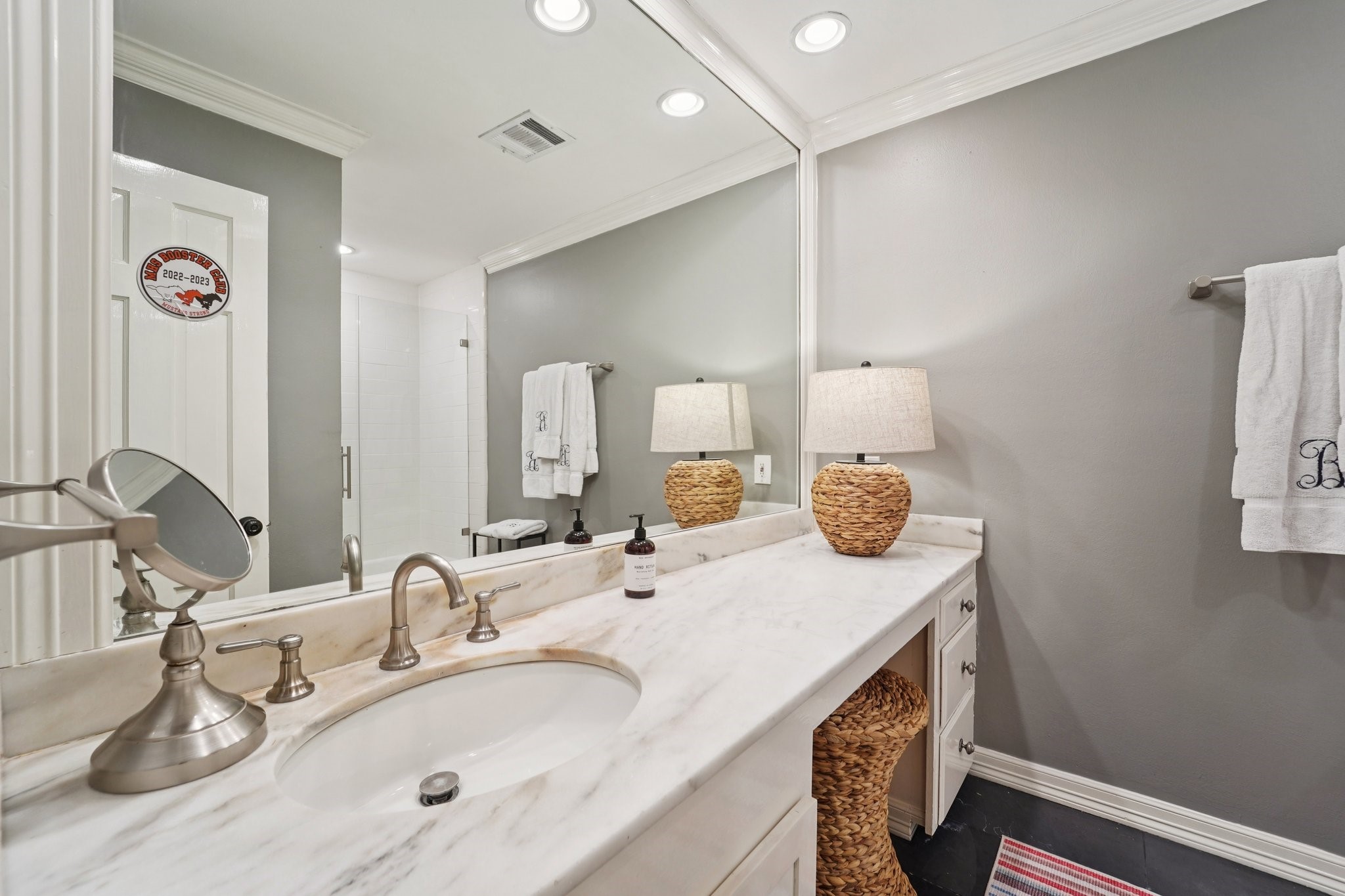 11403 Holidan Way, Hedwig Village, TX 77024