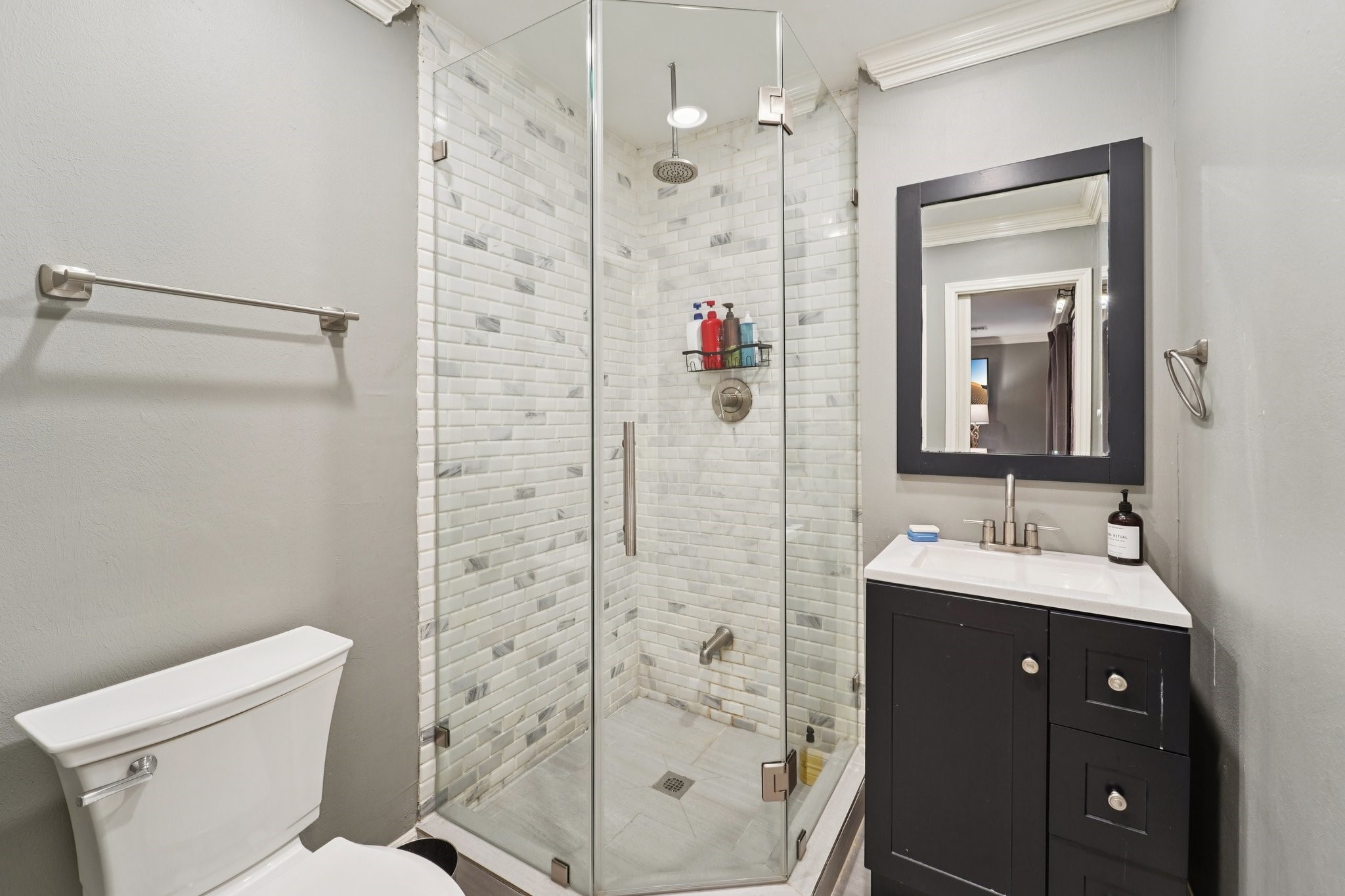 11403 Holidan Way, Hedwig Village, TX 77024