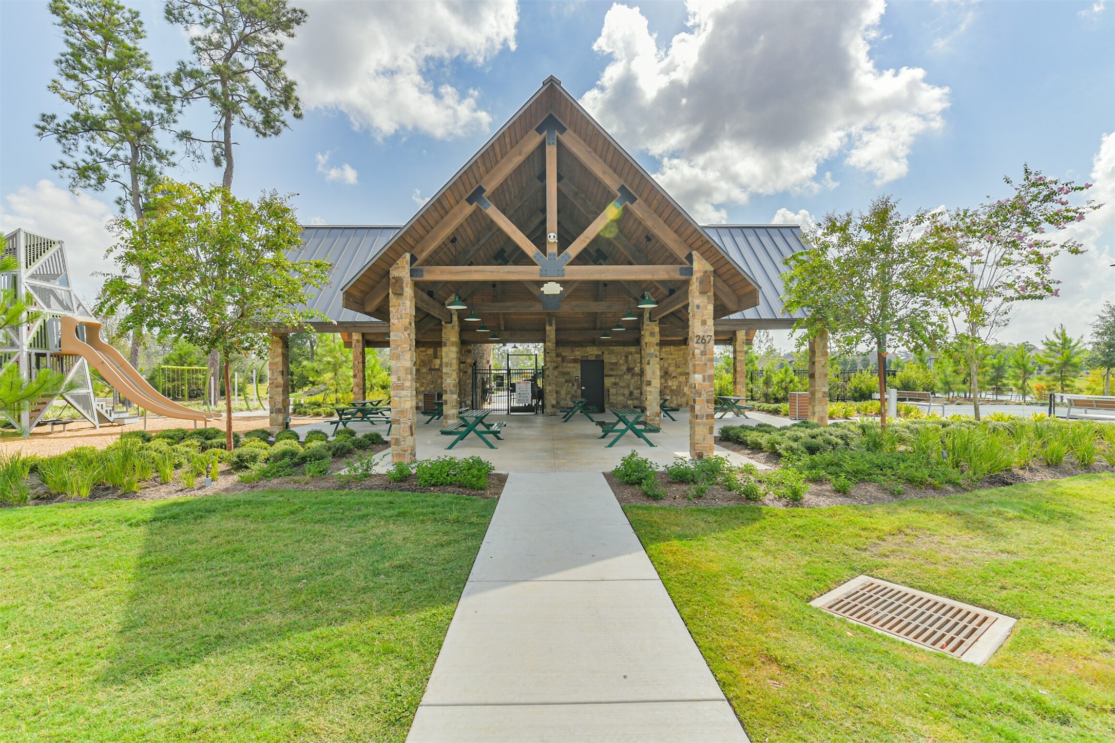 2824 Beech River Court, Conroe, TX 77301