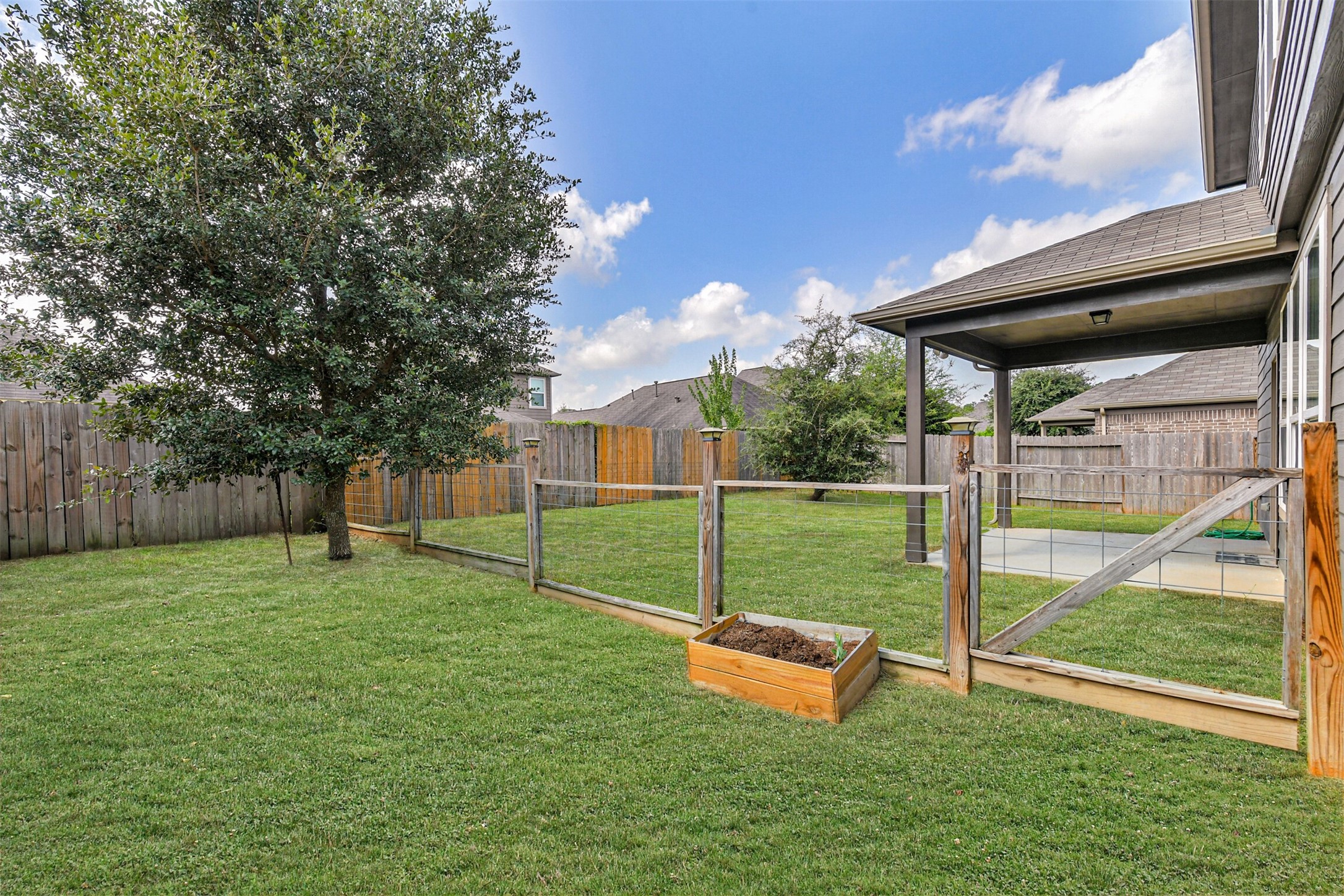2824 Beech River Court, Conroe, TX 77301