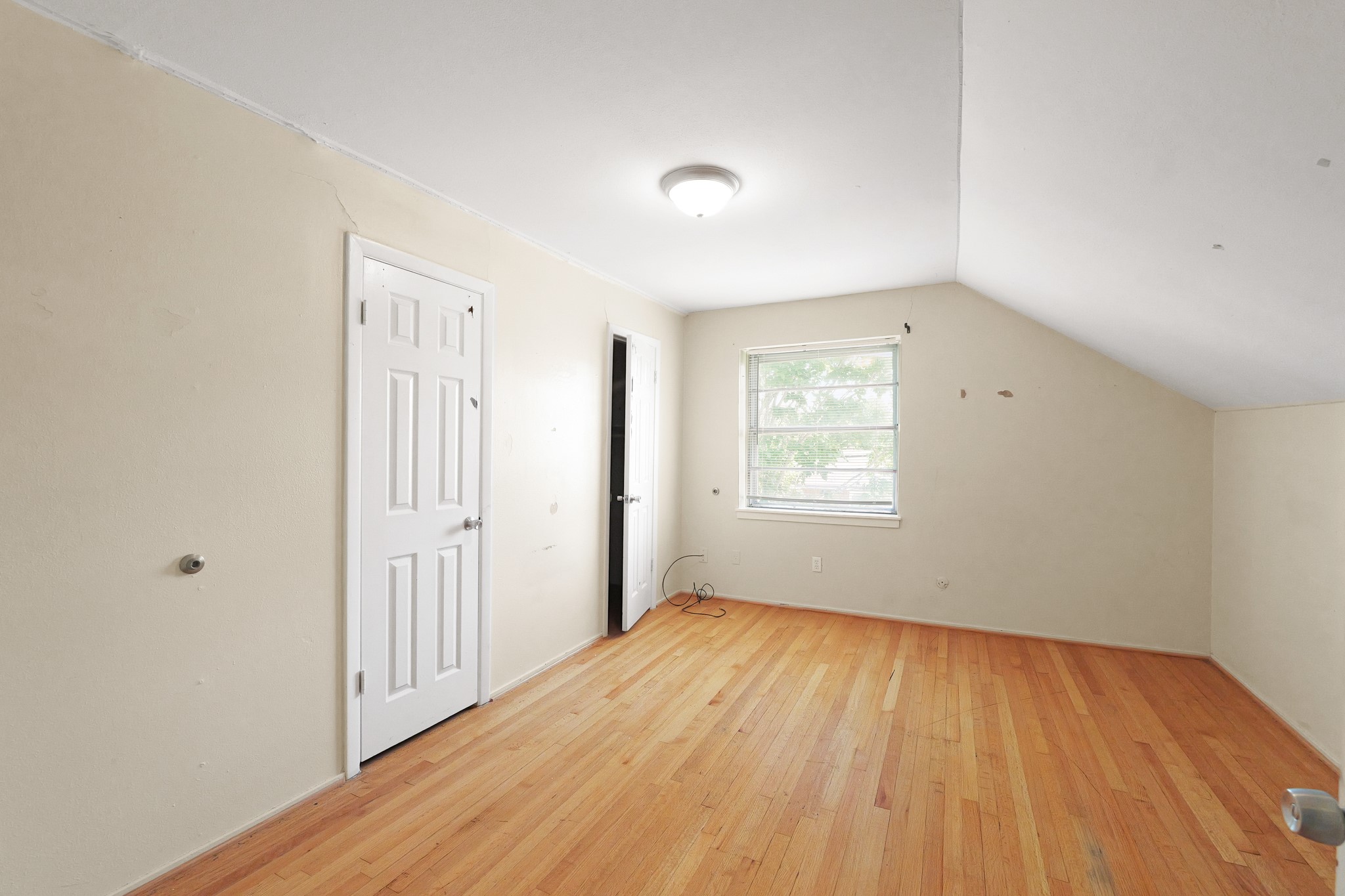 515 Lloyd Lane, Baytown, TX 77521