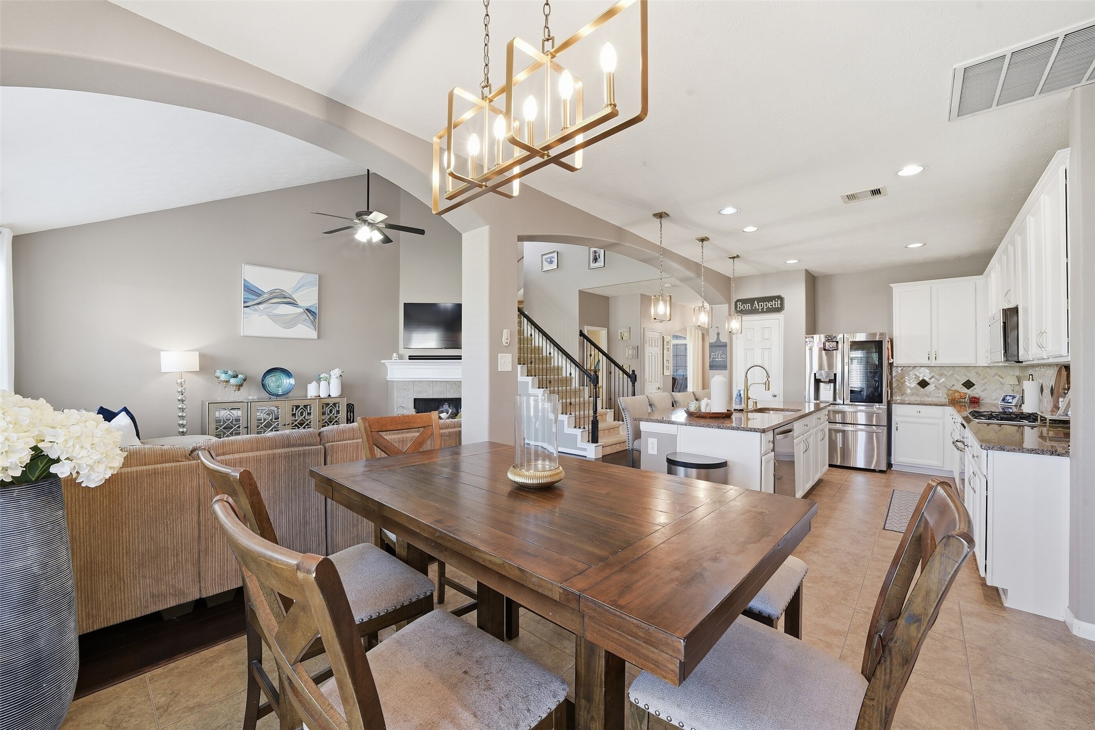 Perfect for entertaining, this breakfast nook is large enough to be a dining room AND it's open to the kitchen & family rooms!