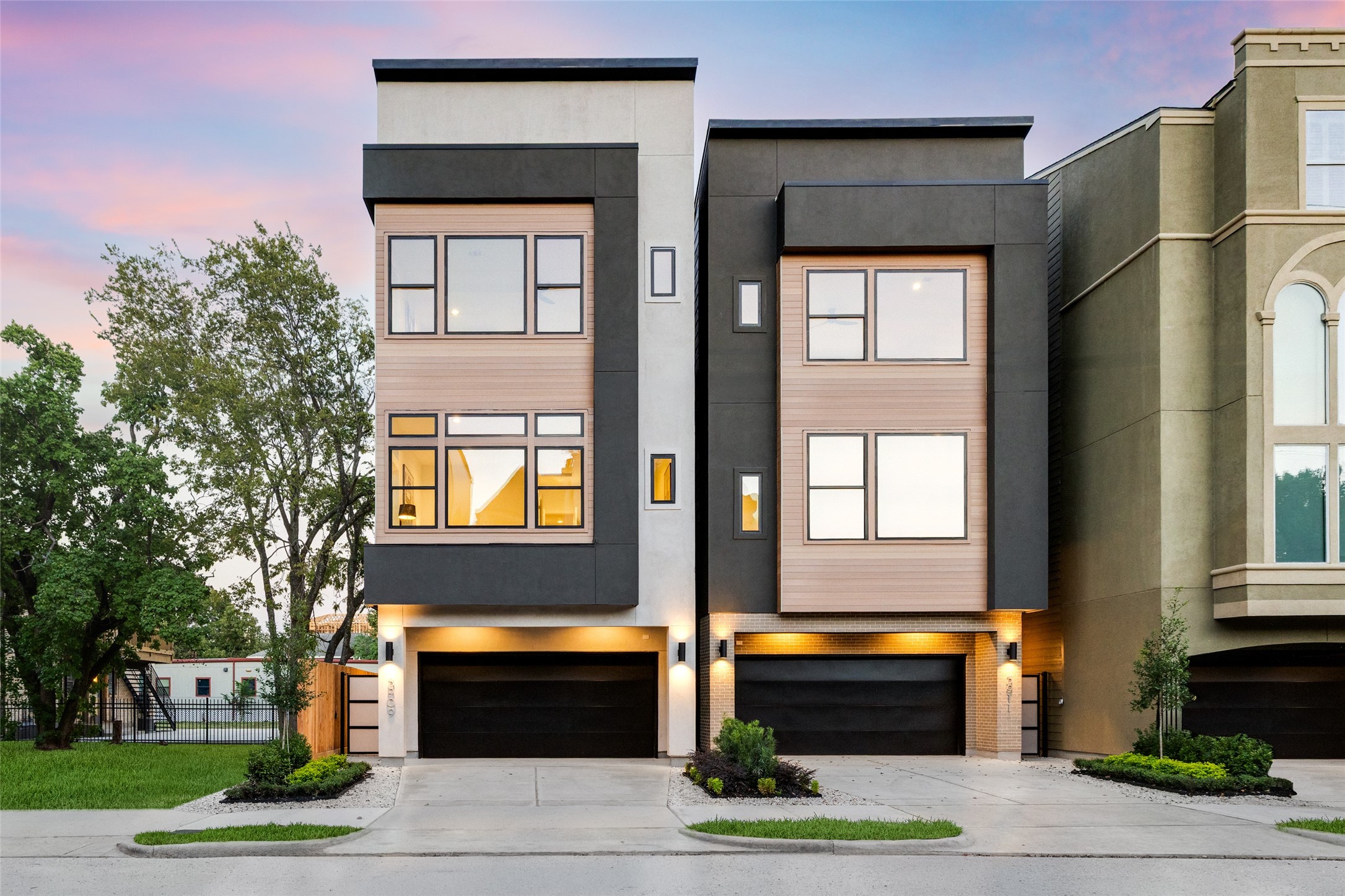 Mazzarino Construction is 2023 Custom Builder of the Year by GHBA. Building in Houston's well established inner loop neighborhoods, this residence features all of the high end finishes youve come to expect from Mazzarino. A balance of luxury & modern day living for you & your family. This new home features 1st FL living, flex & game rm, private driveway & a uniquely LARGE backyard. Finishes include natural stone/quartz counters, Fisher Paykel appl, luxurious built-in closet, engineered wood floors, & more! Mazzarino Construction is 2023 Custom Builder of the Year by GHBA. Building in Houston's well established inner loop neighborhoods, this residence features all of the high end finishes youve come to expect from Mazzarino. A balance of luxury & modern day living for you & your family. This new home features 1st FL living, flex & game rm, private driveway & a uniquely LARGE backyard. Finishes include natural stone/quartz counters, Fisher Paykel appl, luxurious built-in closet, engineered wood floors, & more!