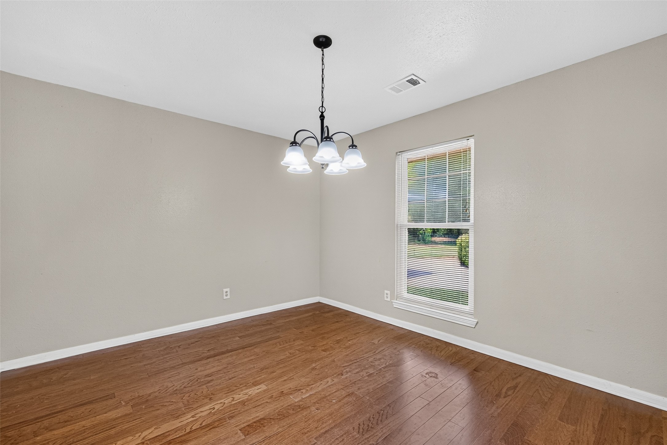 12915 33rd 1/2 Street, Santa Fe, TX 77510