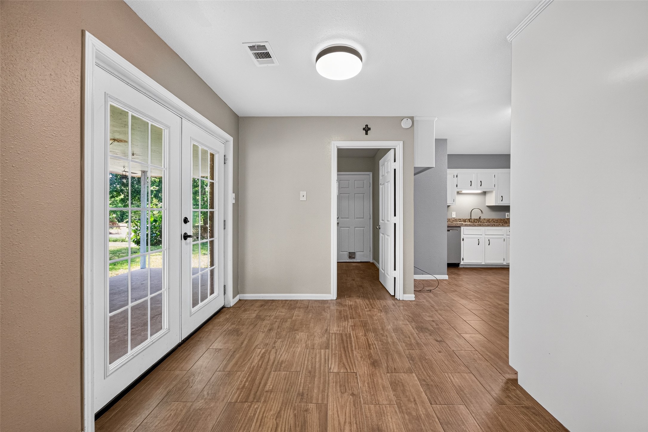 12915 33rd 1/2 Street, Santa Fe, TX 77510