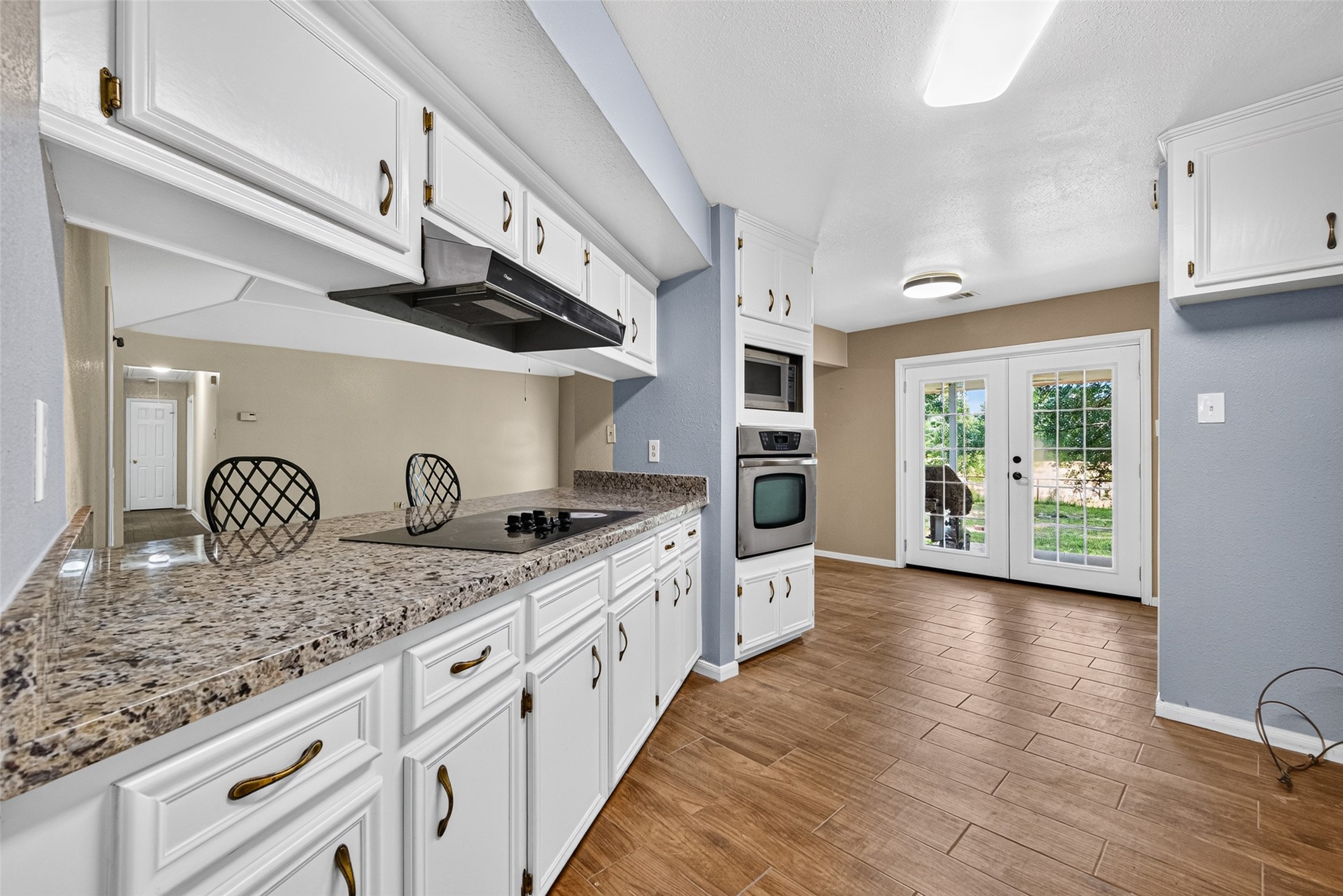 12915 33rd 1/2 Street, Santa Fe, TX 77510