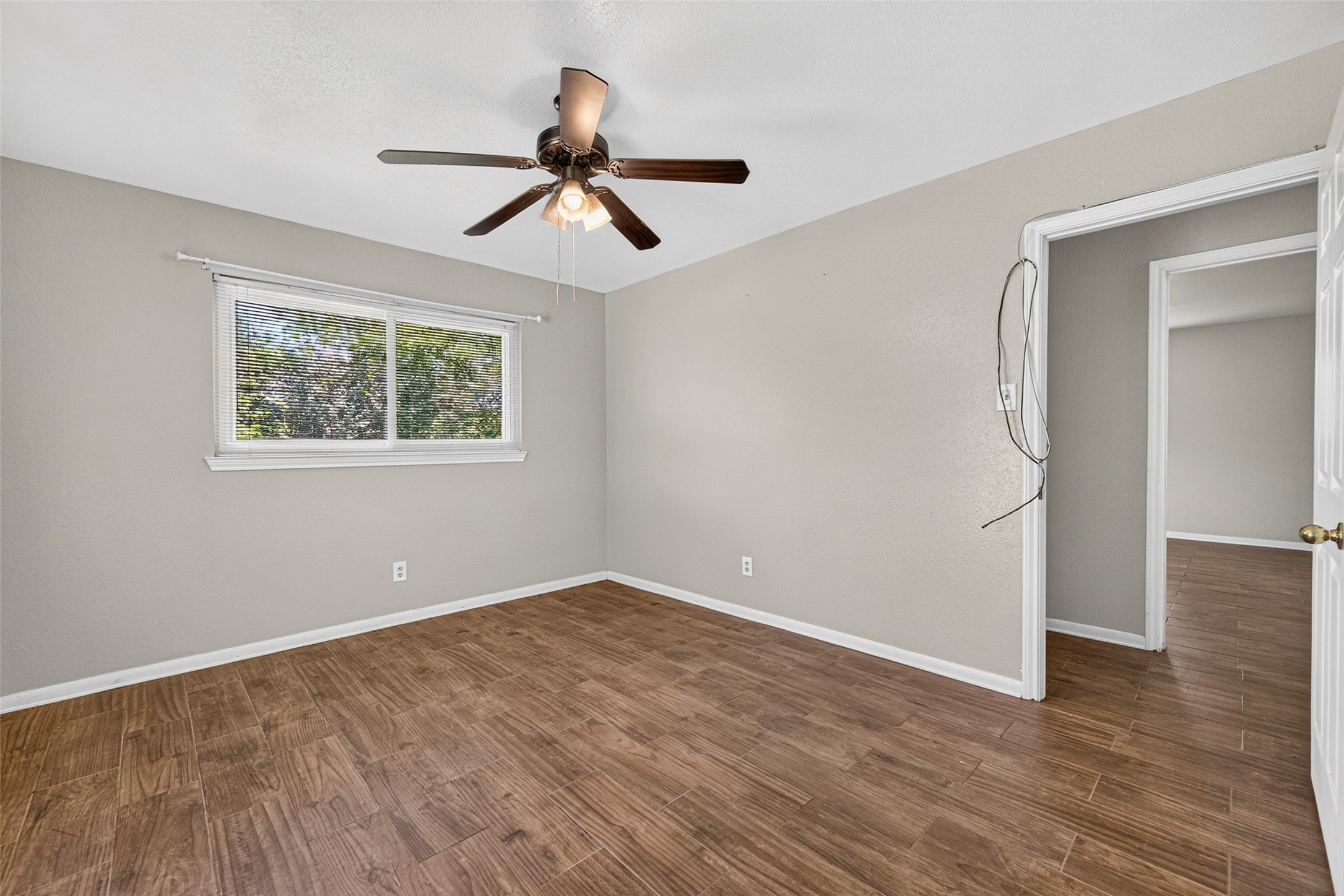 12915 33rd 1/2 Street, Santa Fe, TX 77510