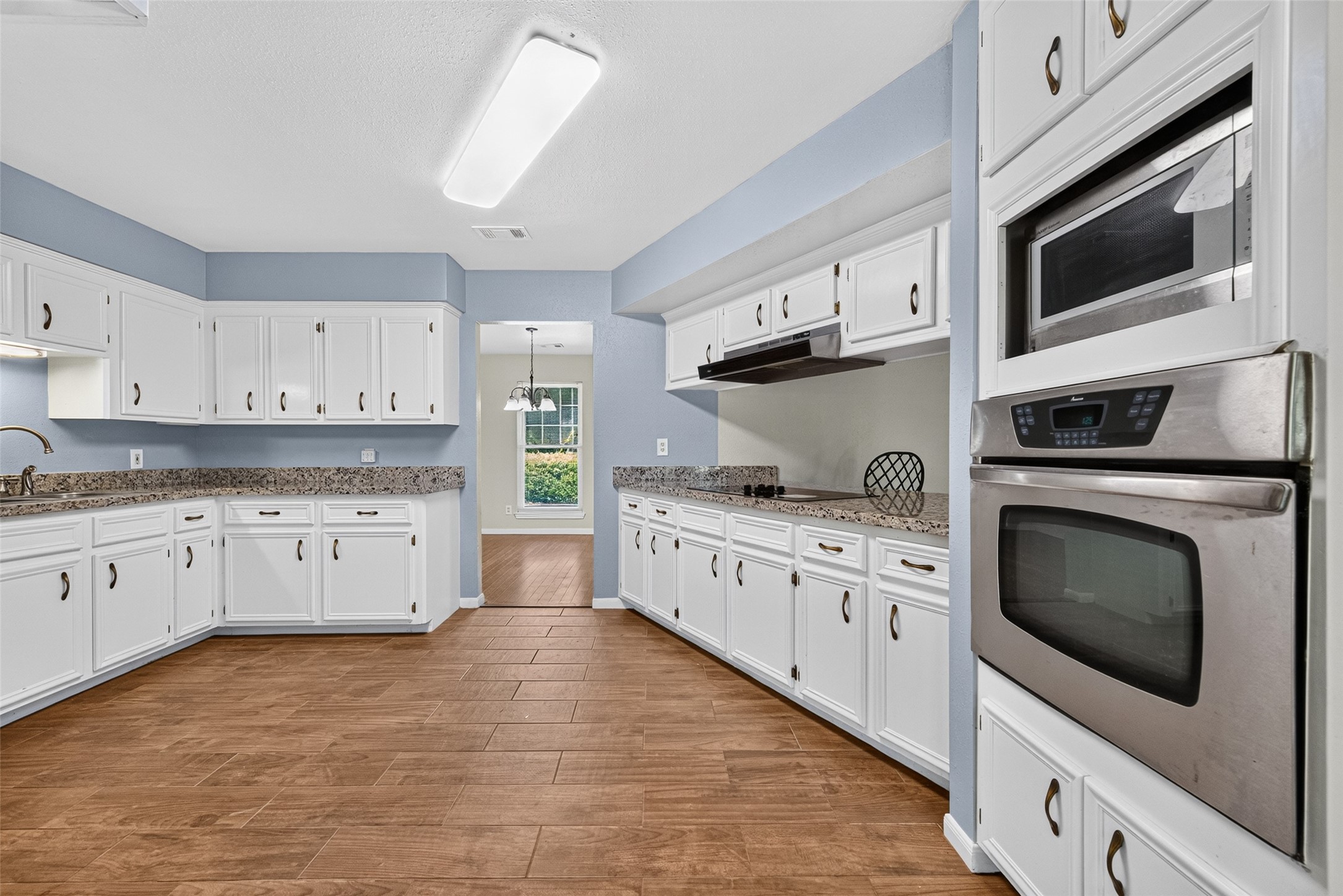 12915 33rd 1/2 Street, Santa Fe, TX 77510
