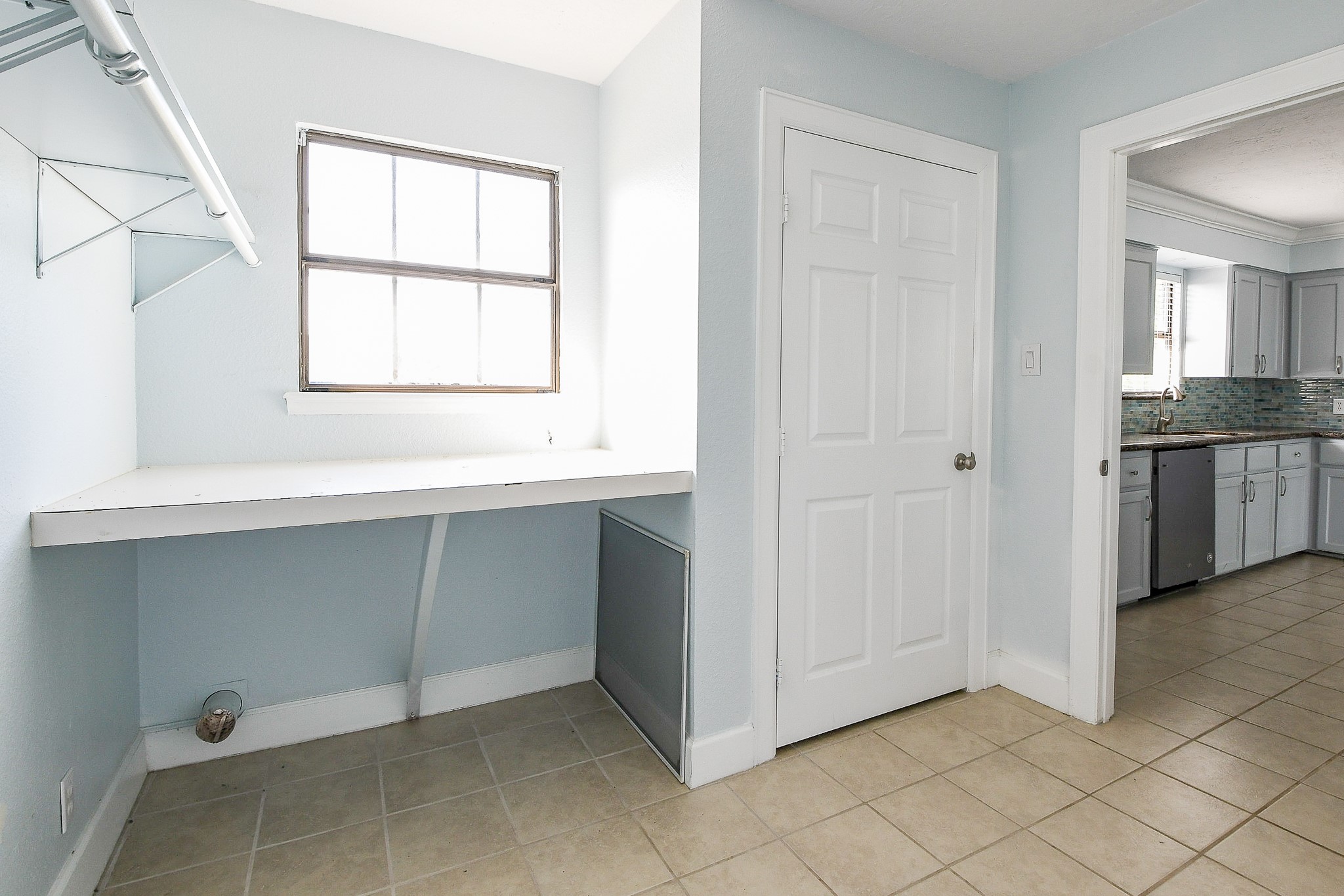 1615 Railroad Avenue, San Leon, TX 77539