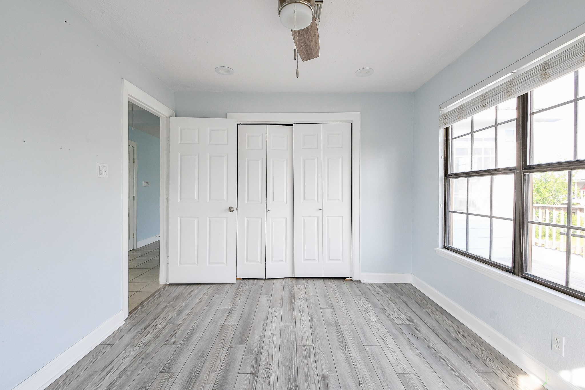 1615 Railroad Avenue, San Leon, TX 77539