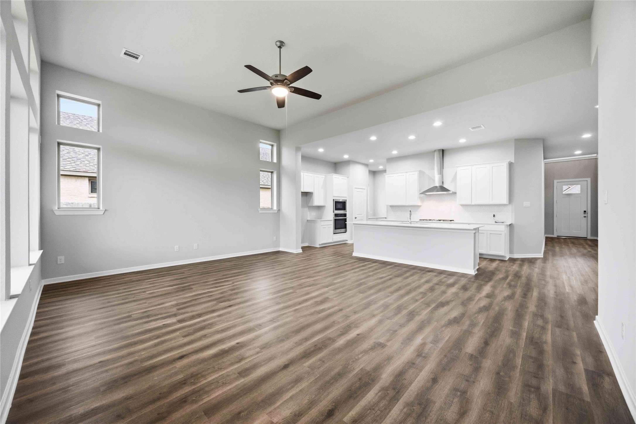 2808 Gran Castillo Drive, La Marque, TX 77568