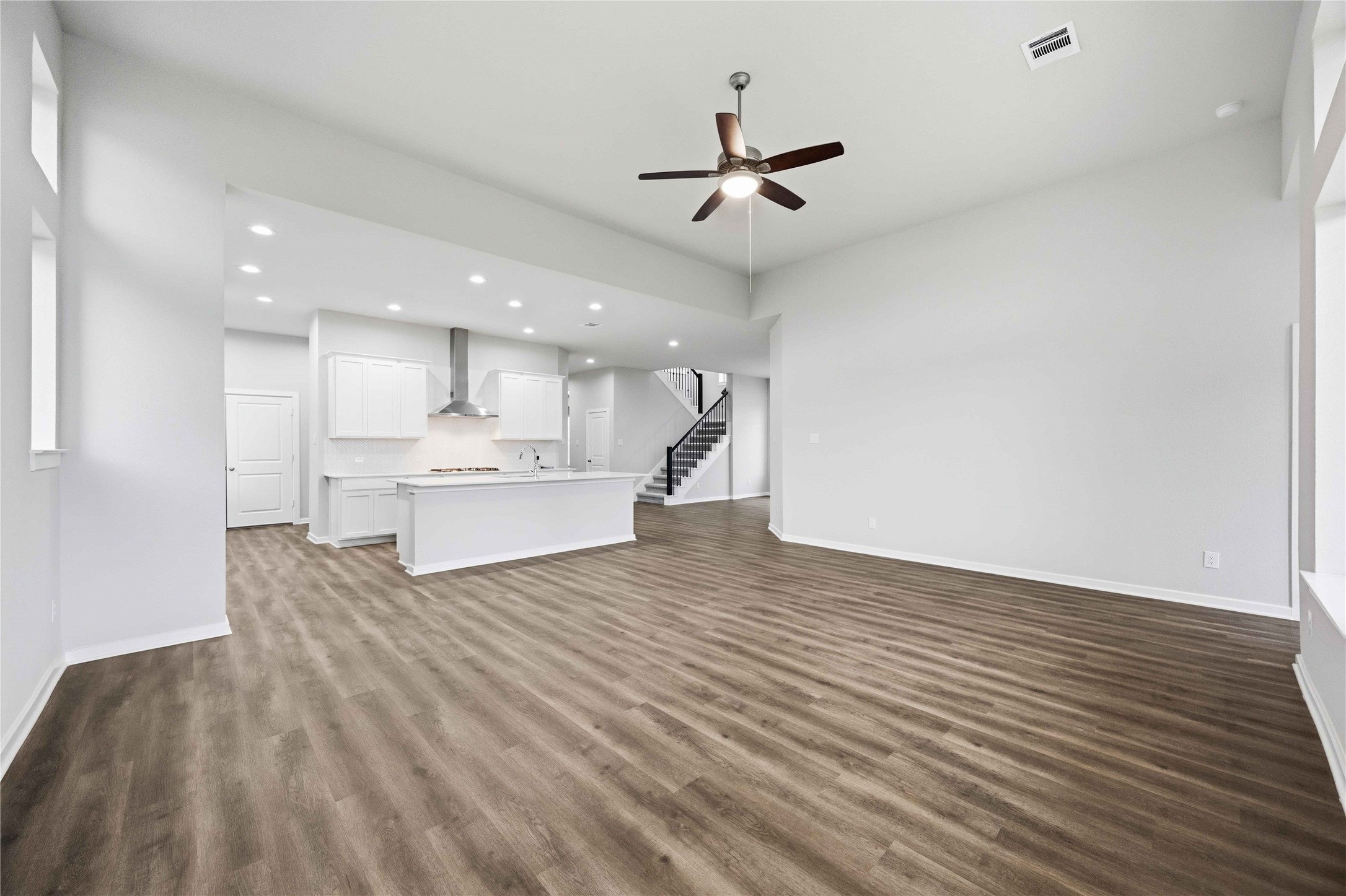 2808 Gran Castillo Drive, La Marque, TX 77568