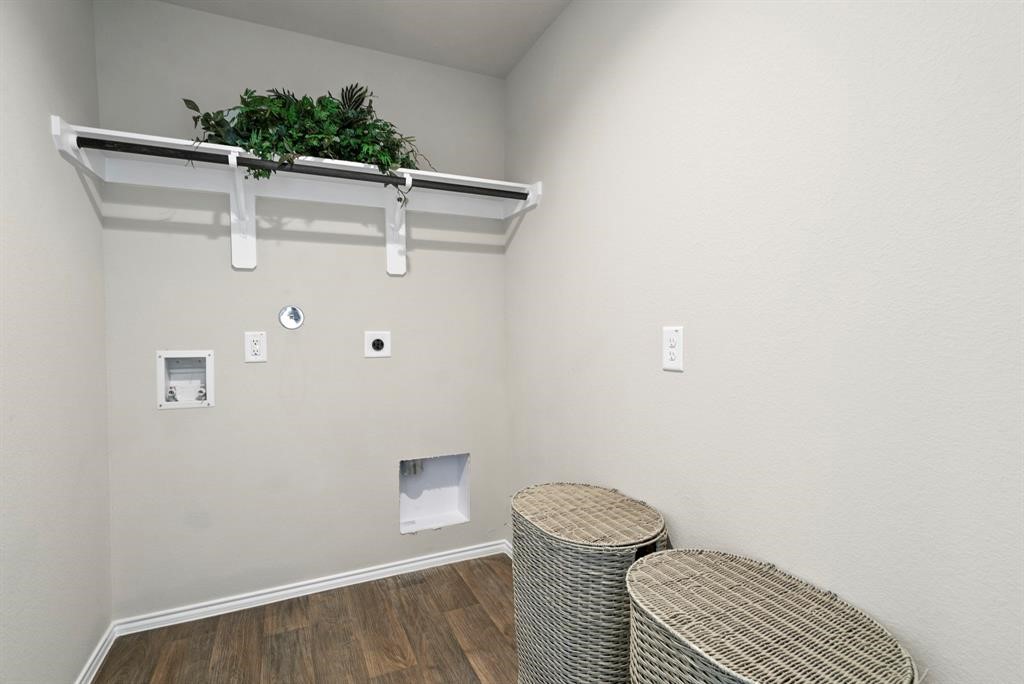 11202 34th Avenue N, Texas City, TX 77591