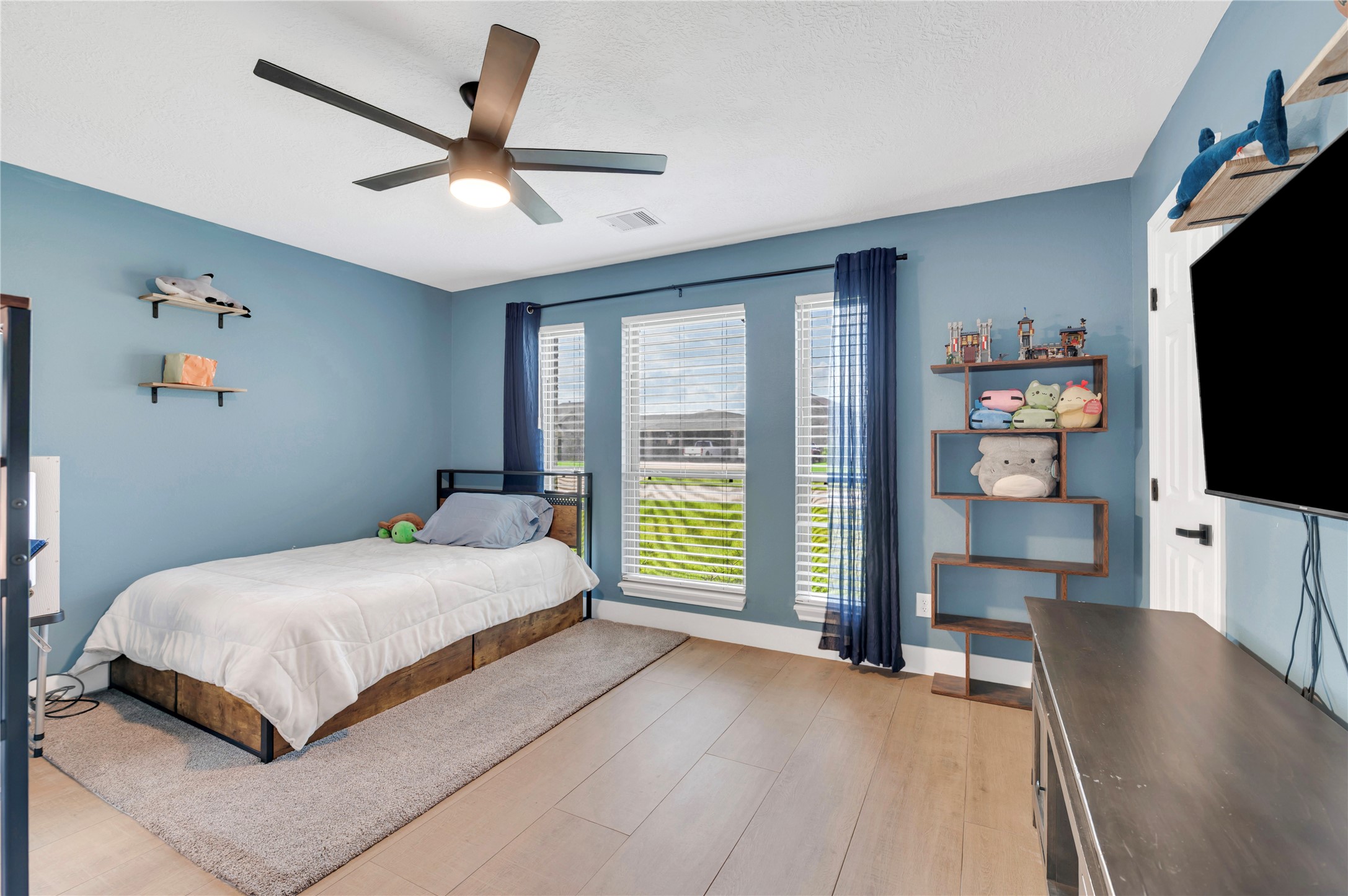 2110 Wikiup Street, Dickinson, TX 77539