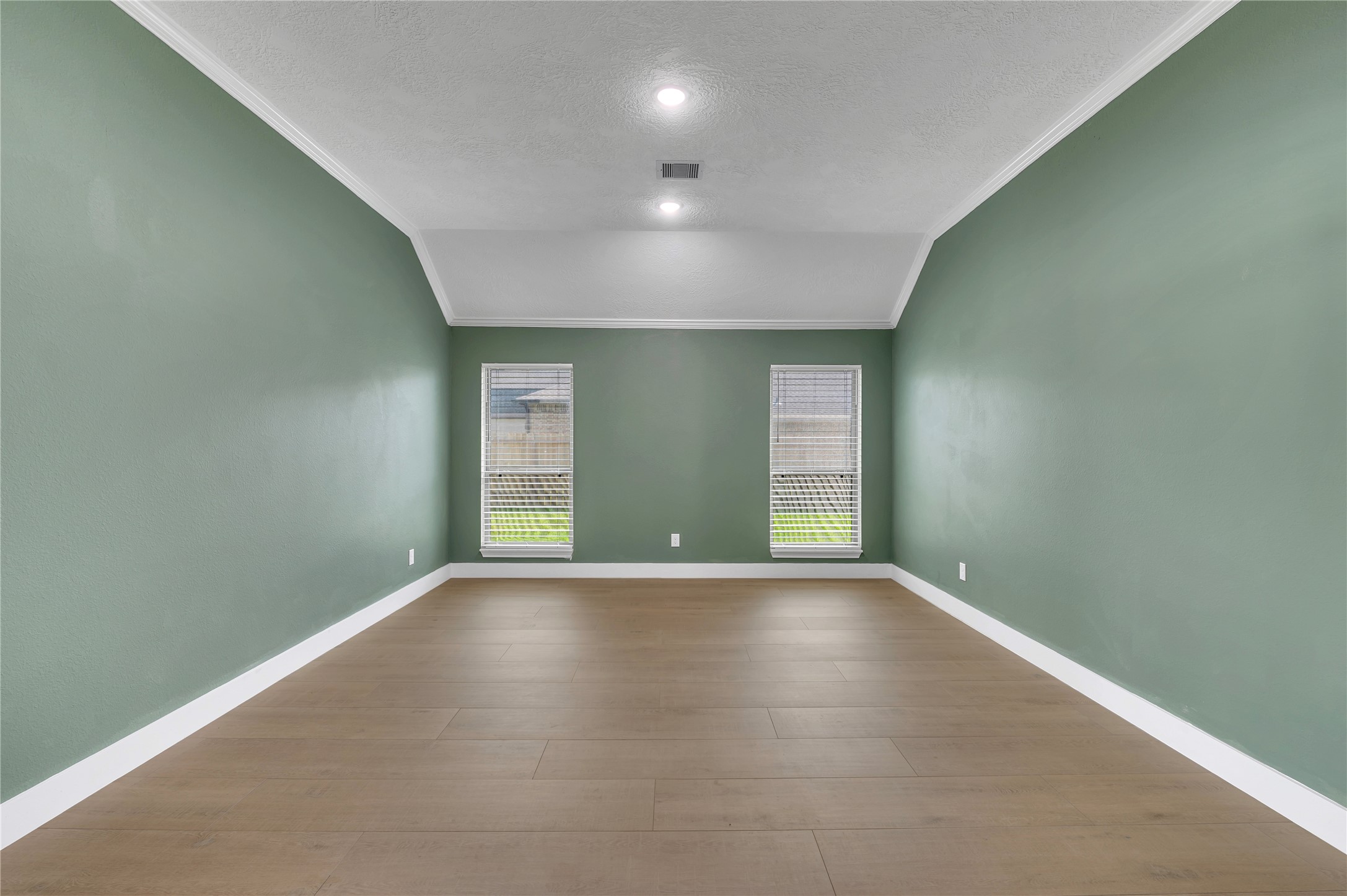 2110 Wikiup Street, Dickinson, TX 77539