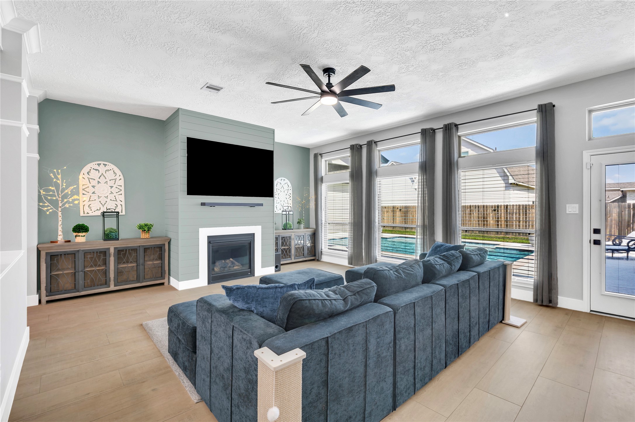 2110 Wikiup Street, Dickinson, TX 77539