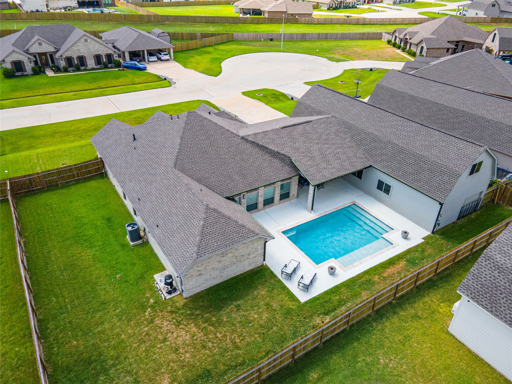 2110 Wikiup Street, Dickinson, TX 77539 2110 Wikiup Street, Dickinson, TX 77539